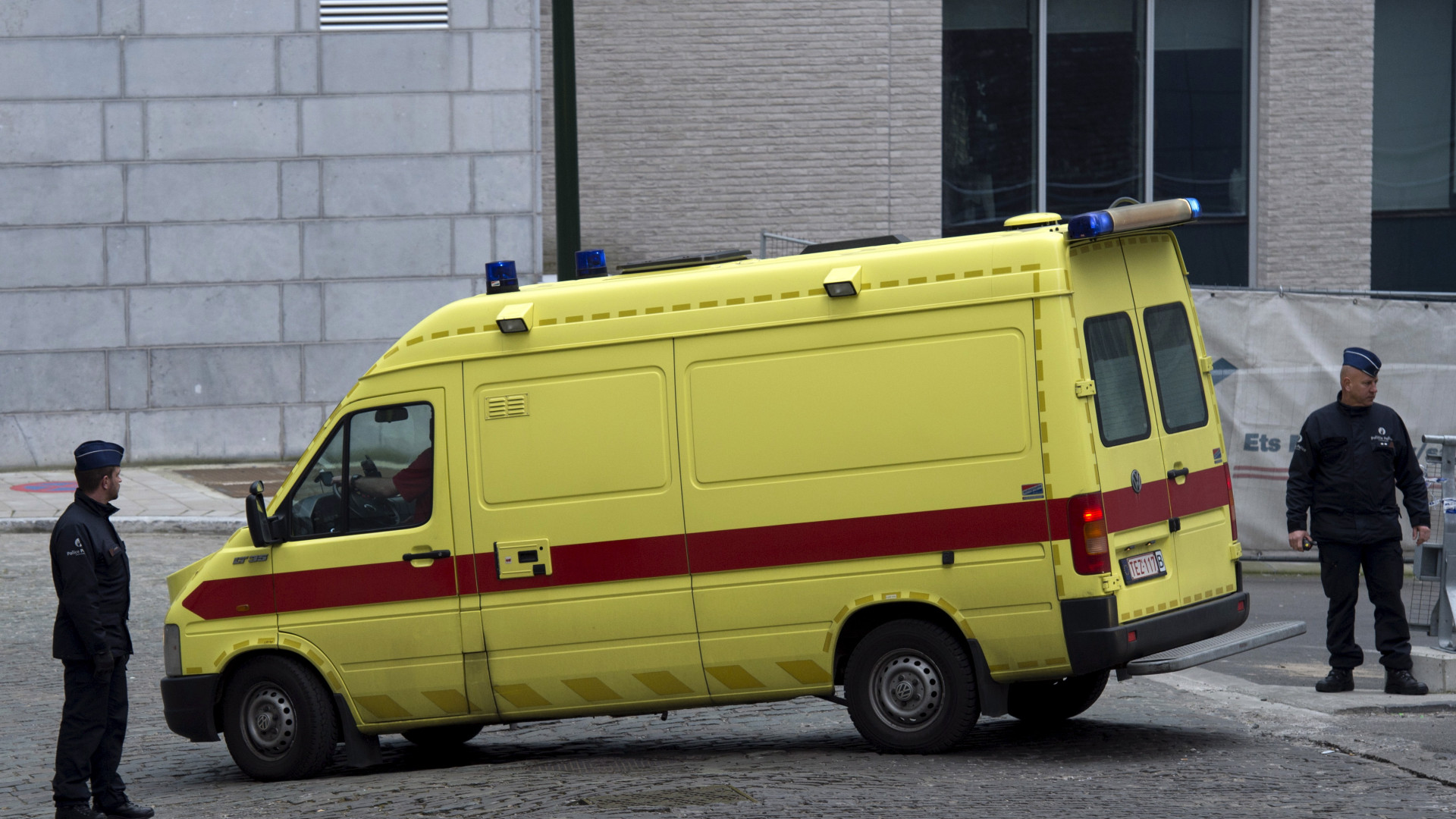Portuguesa morta à facada na Bélgica. Filha viu a mãe morta