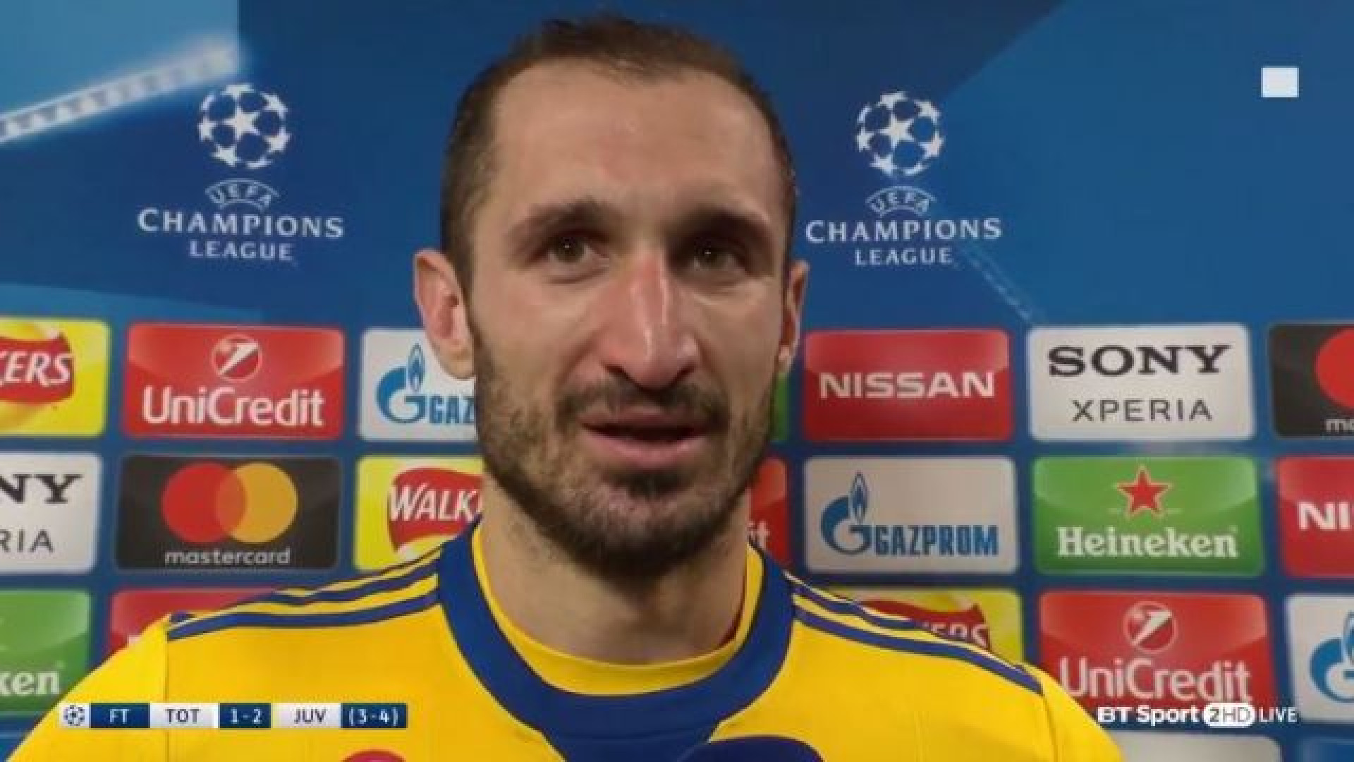 Chiellini emociona-se ao falar de Astori e dedica vitória ao amigo