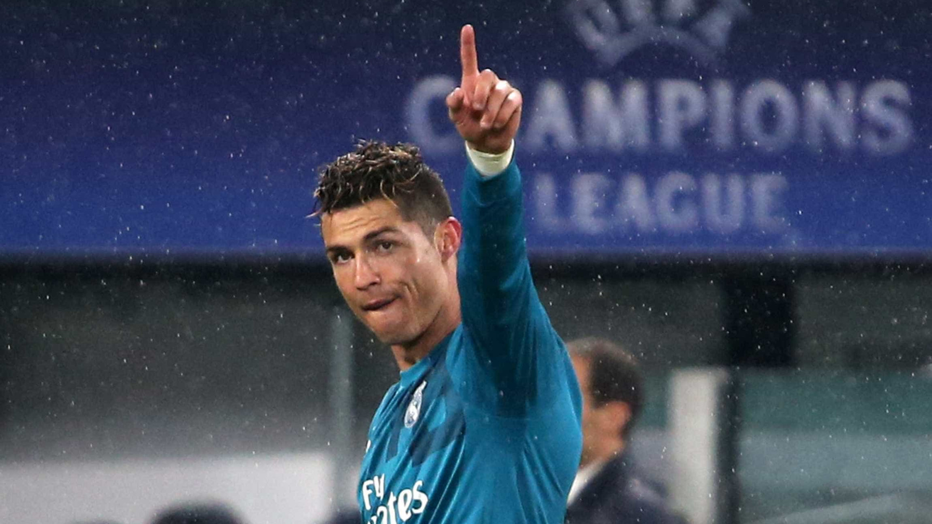"O Real Madrid é diferente. É como, por exemplo, o Benfica"