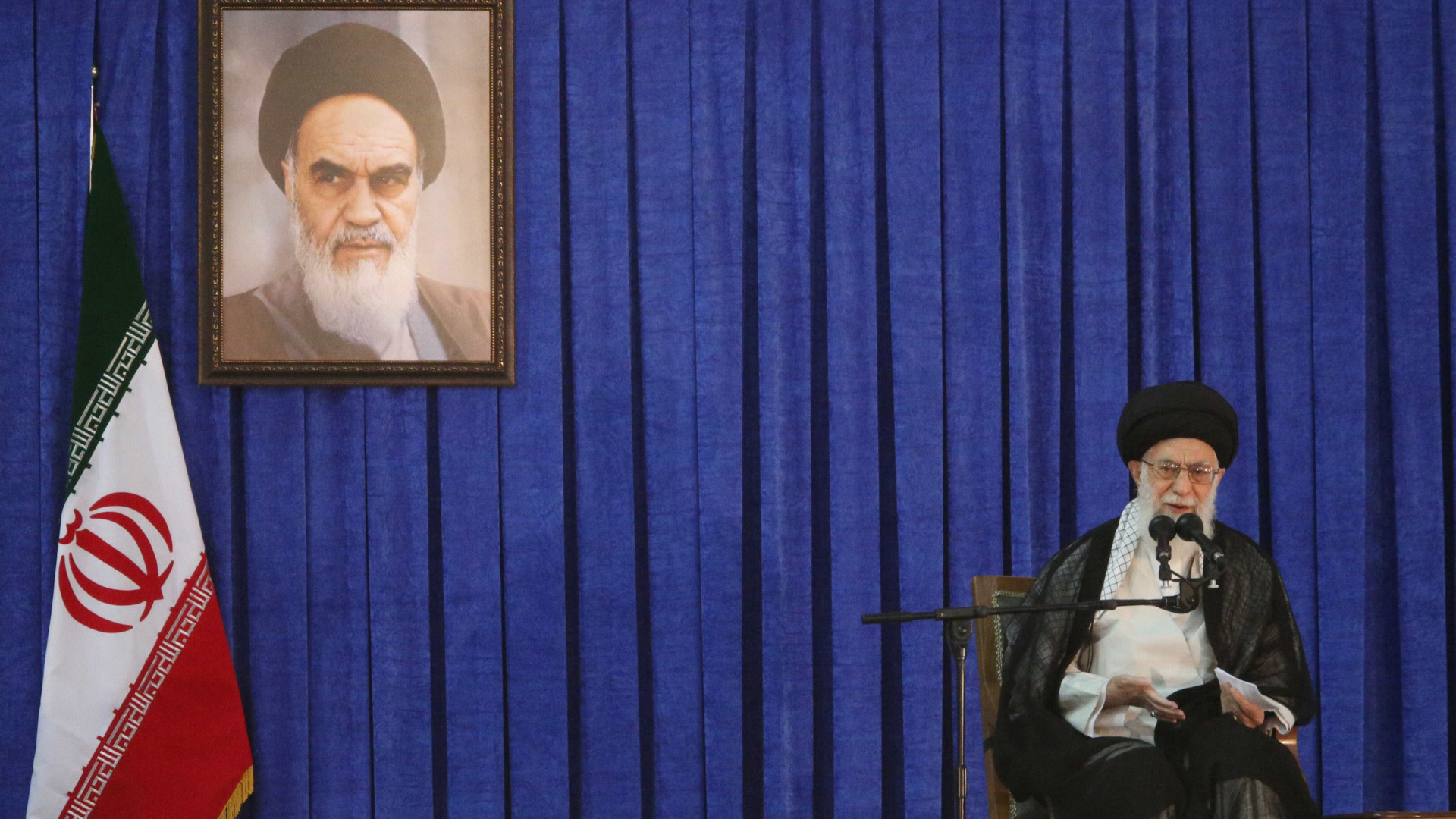 Irão anuncia novo míssil no dia em que Khamenei faz críticas internas