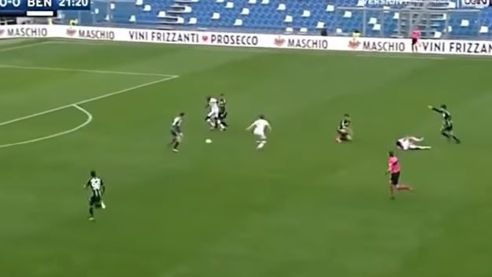 Lembra-se de Djuricic? Agora, espalha magia em Itália