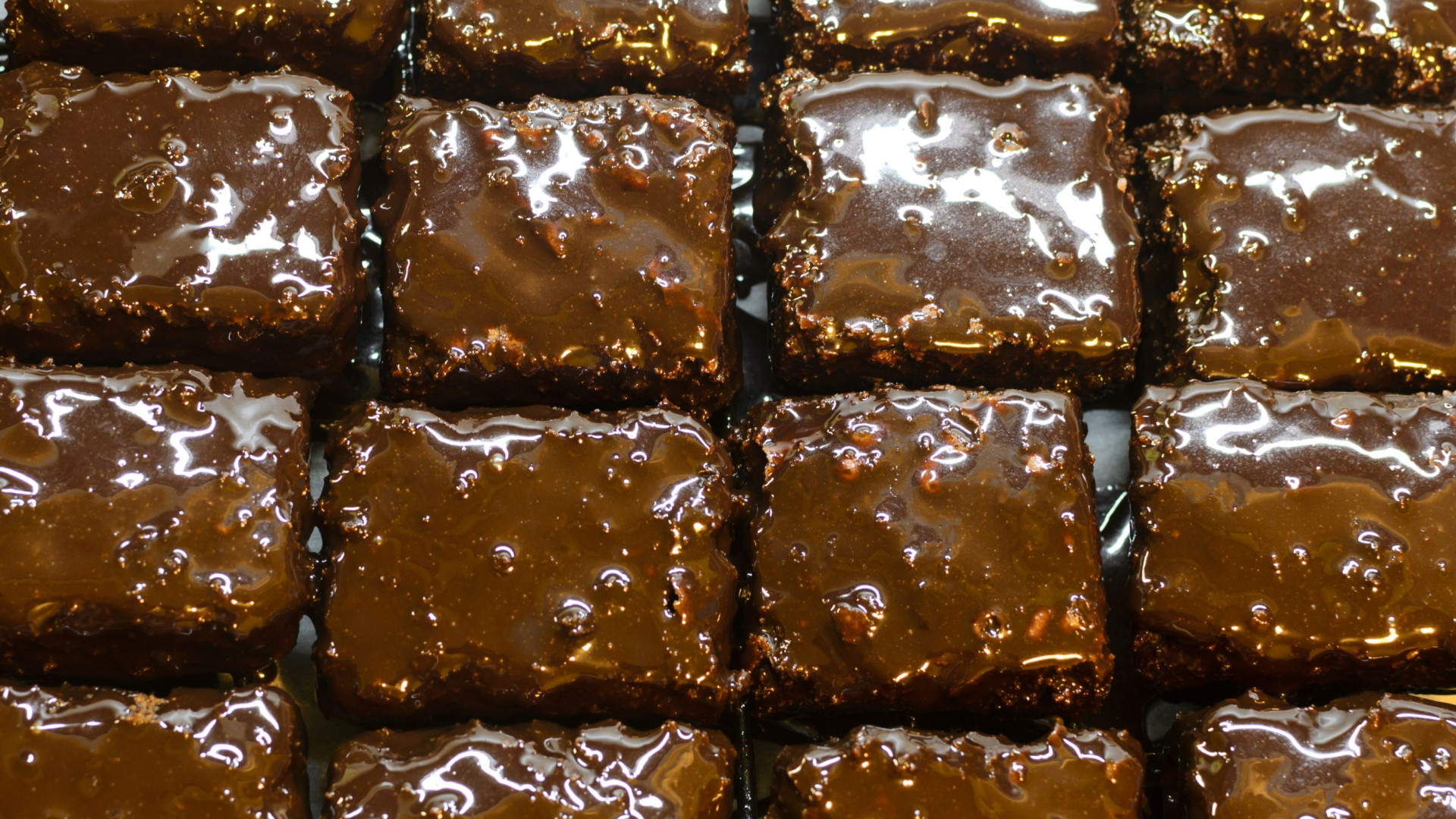 Sem peso na consciência: Faça um brownie fit de aveia