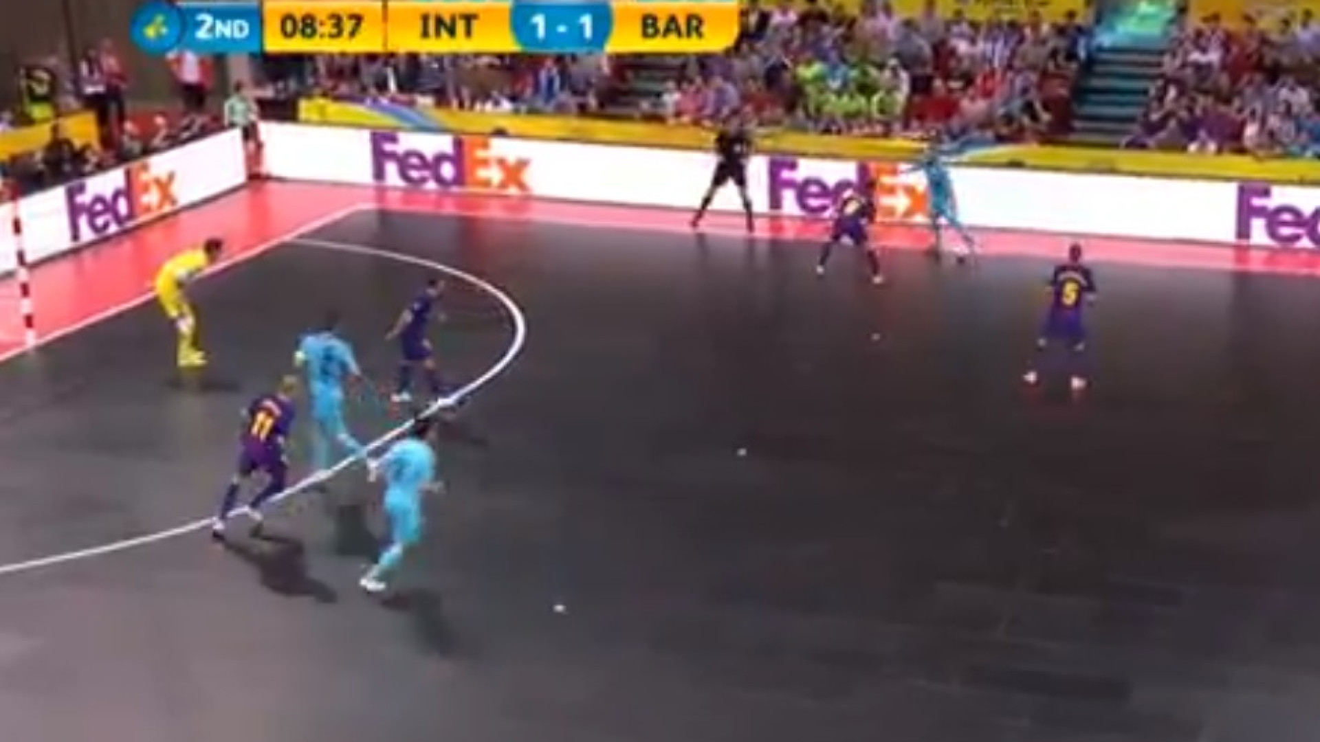 Ricardinho 'hipnotizou' 4 jogadores do Barça no golo da vitória do Inter