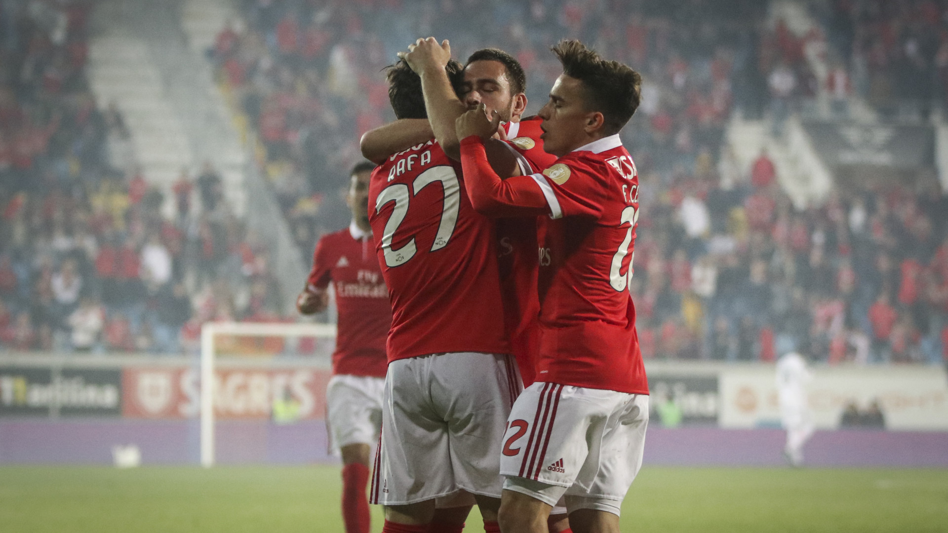 Último suspiro na Amoreira deixou Benfica vivo na luta pelo Penta