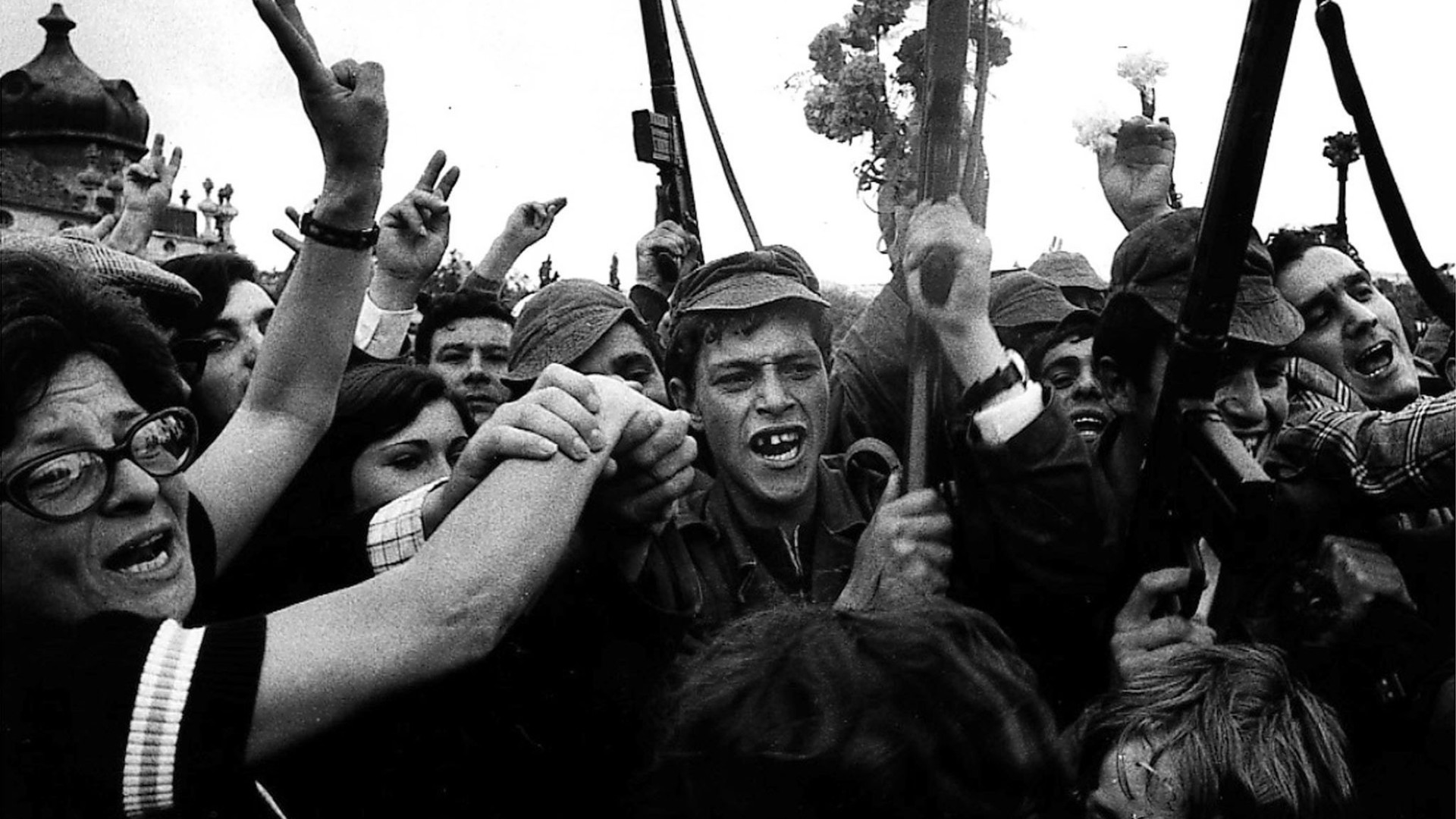 44 anos da Revolução comemorados no Parlamento e nas ruas de Lisboa