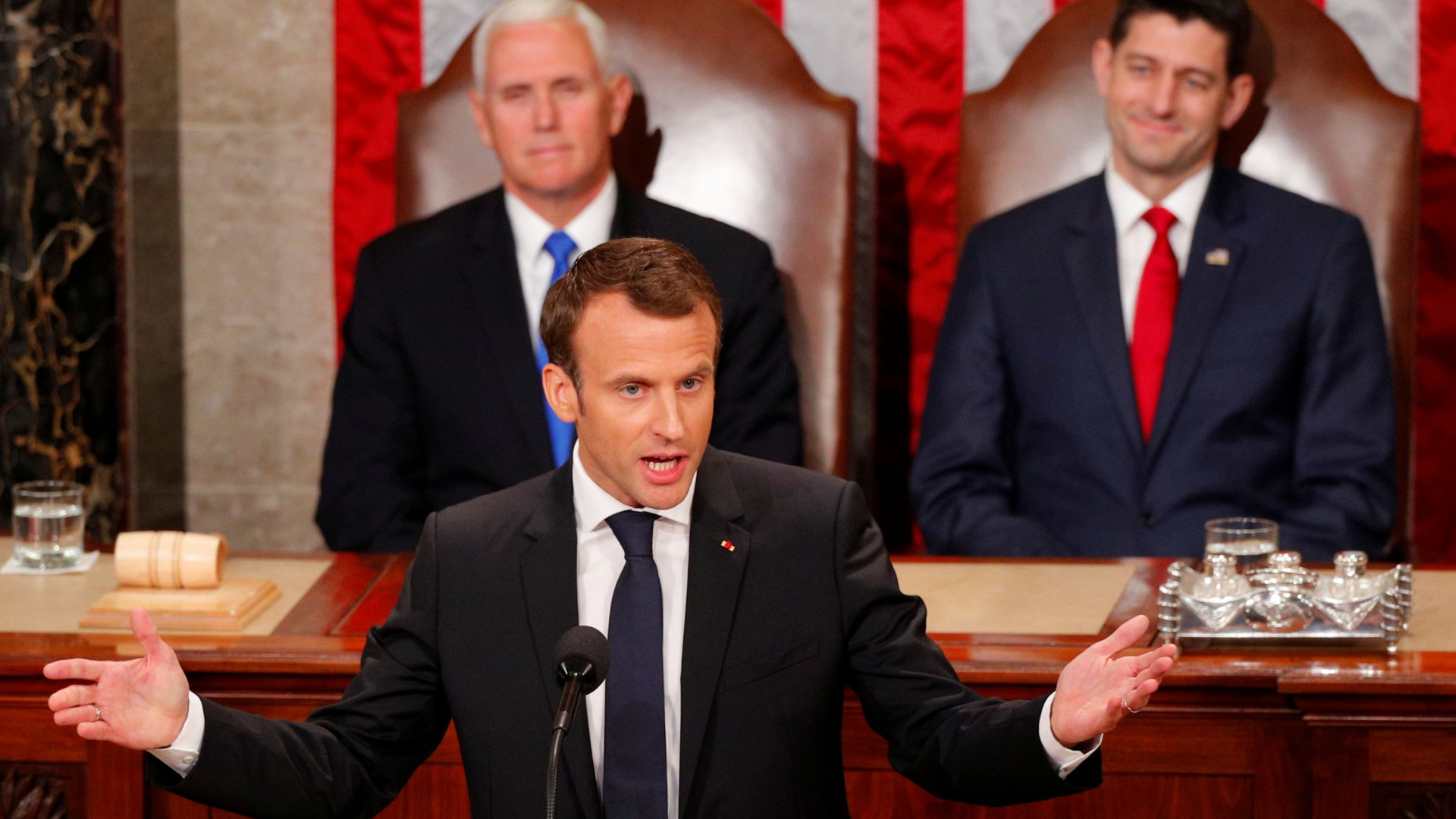 Macron pede no Congresso dos EUA para "reinventarem o multilateralismo"