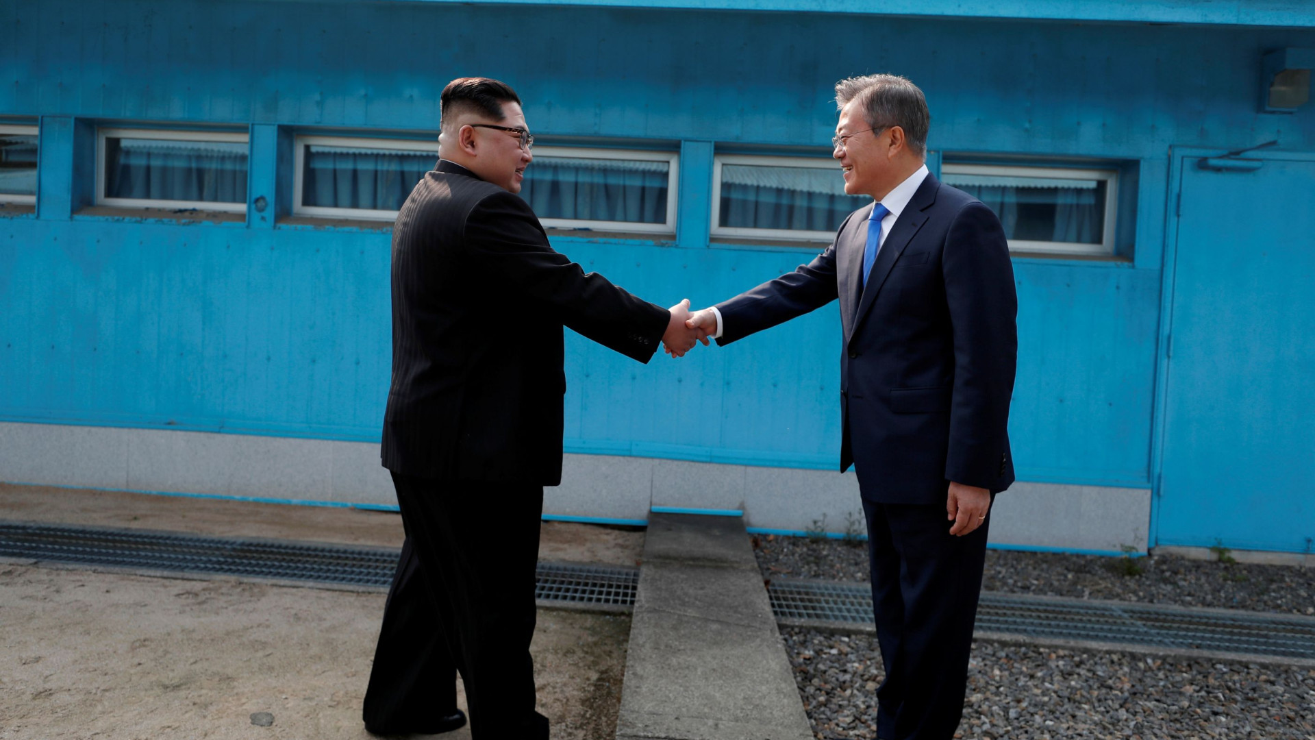 Coreias acordam assinar tratado de paz para terminar guerra oficialmente