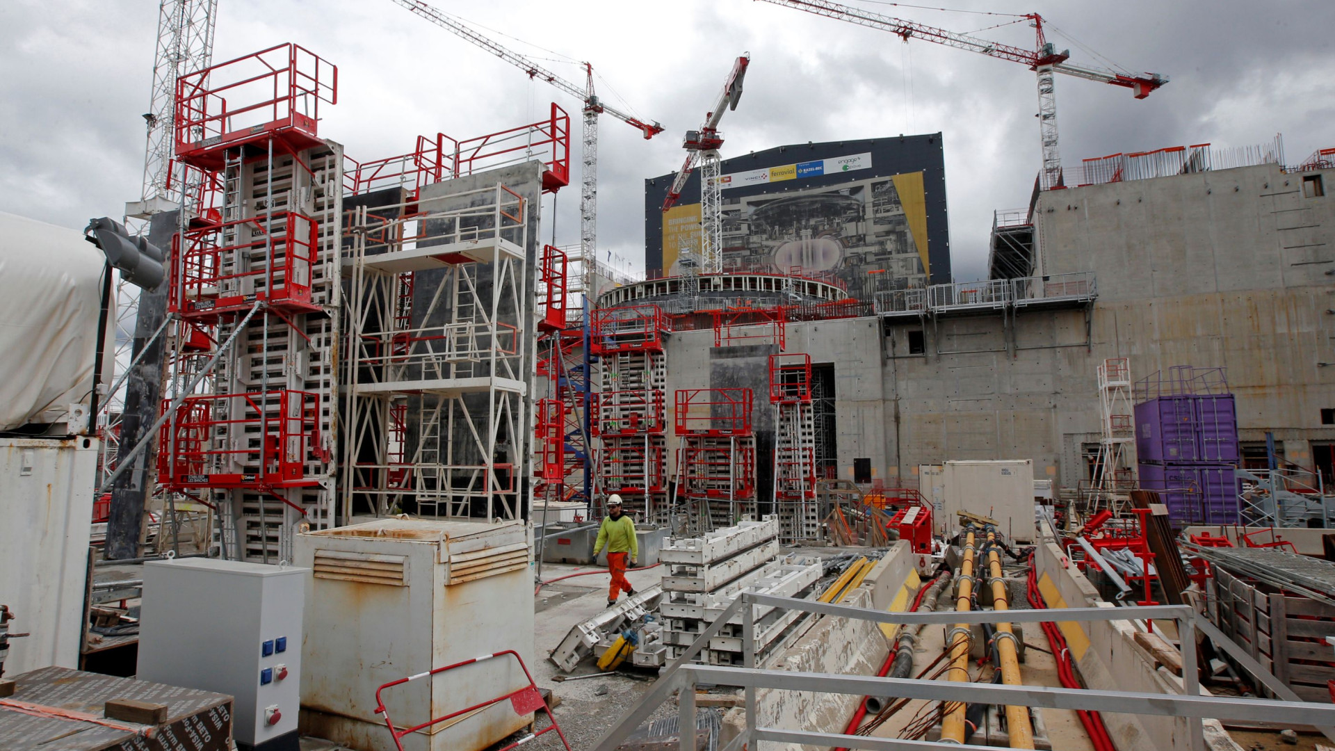 Produção na construção acelera para variação homóloga de 4,0% em junho