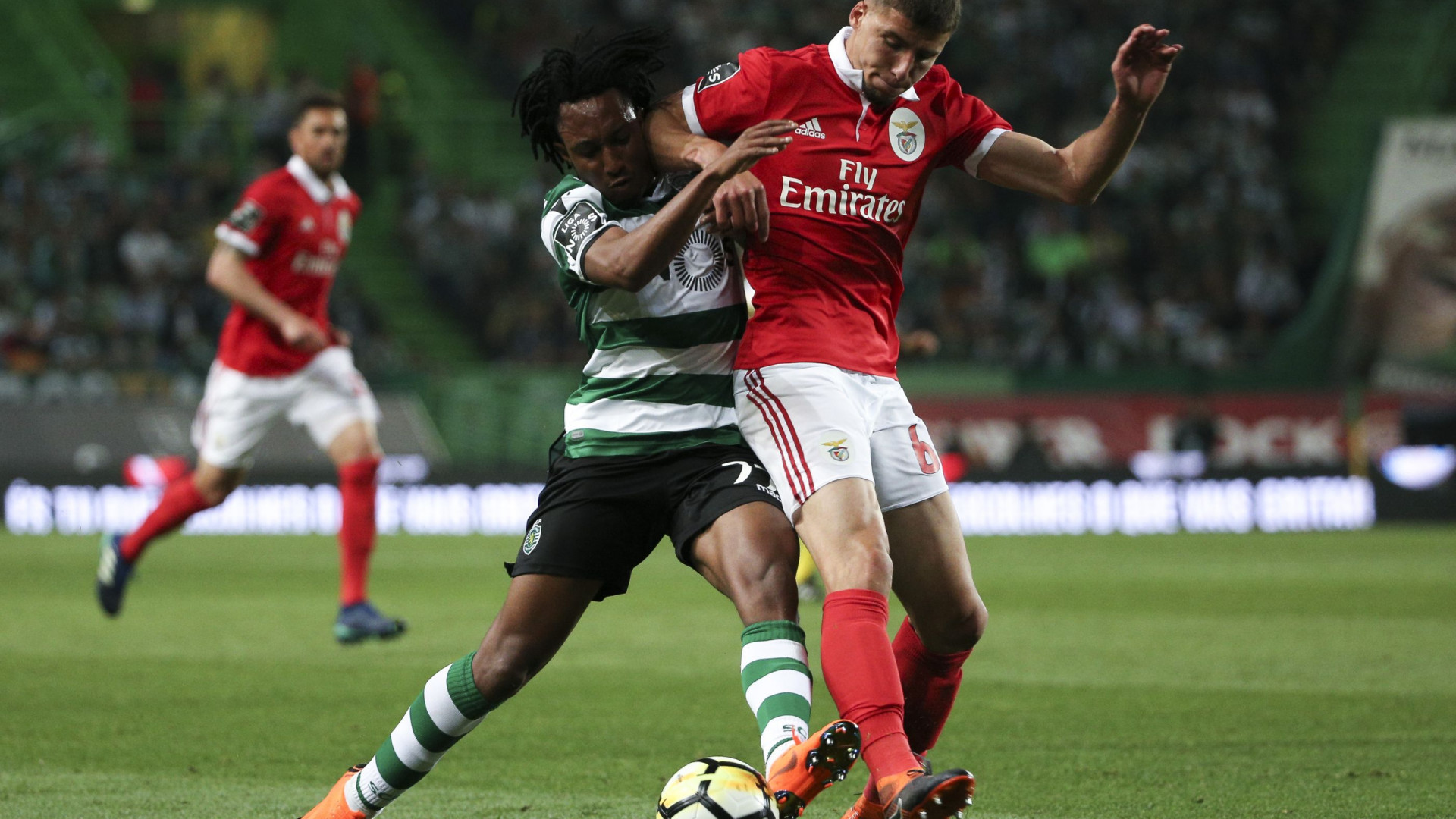 Vieira e empresário de Gelson negoceiam a ida do extremo para a Luz