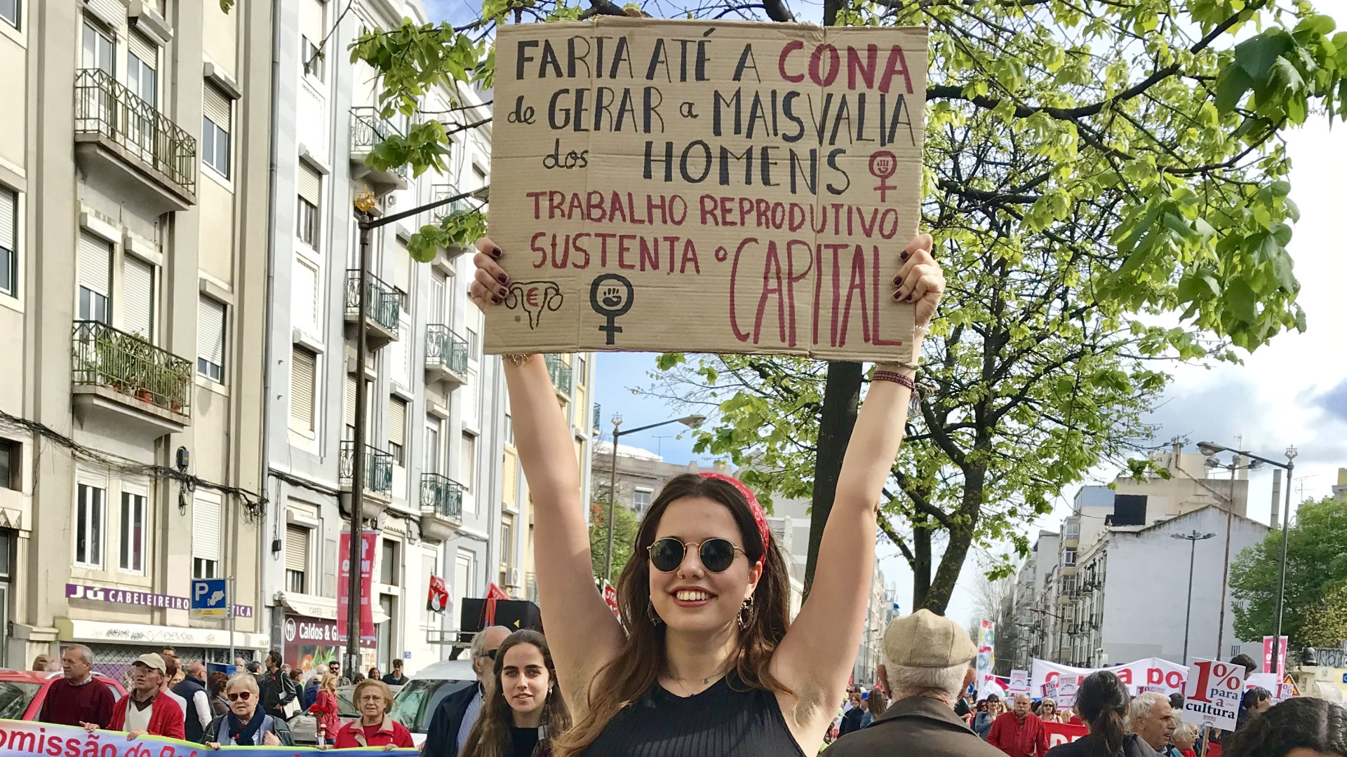 Irene e o cartaz: "'Coño' é uma palavra da qual temos de nos apropriar"