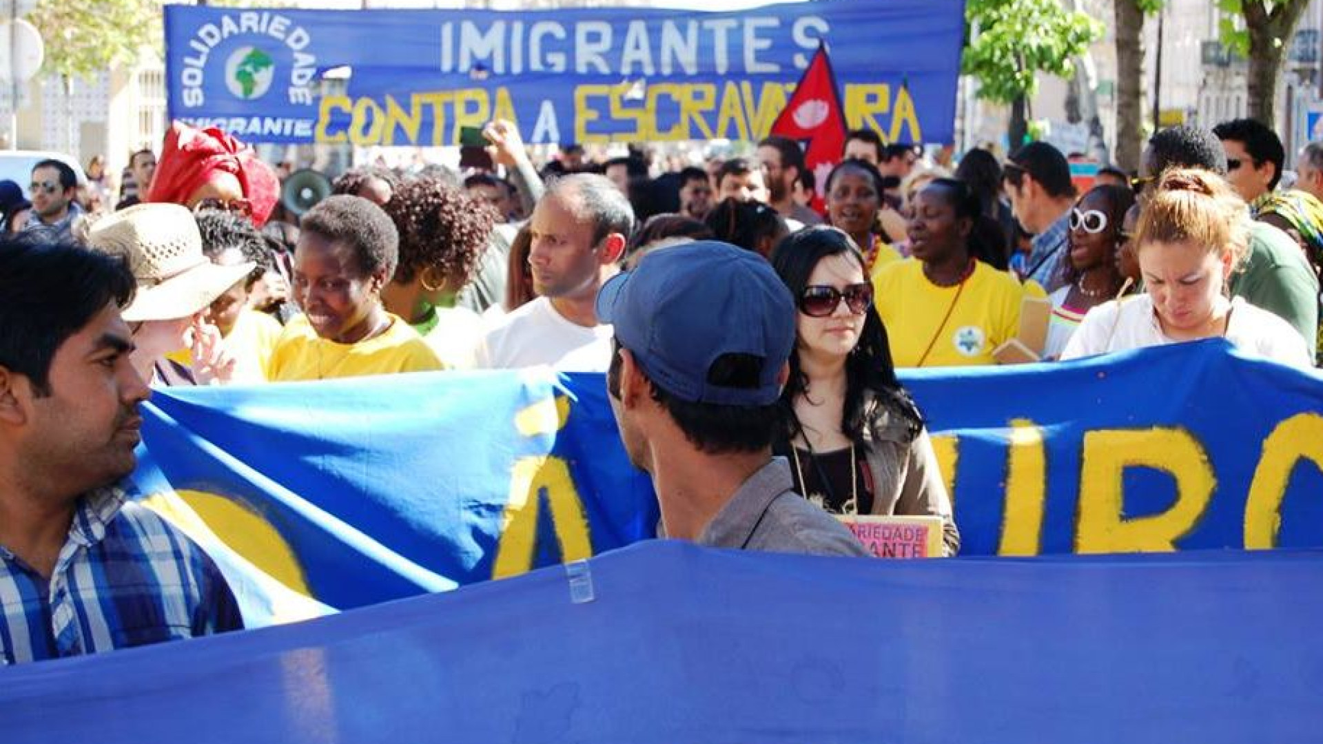 Associações junto à AR para exigir alterações à lei da nacionalidade