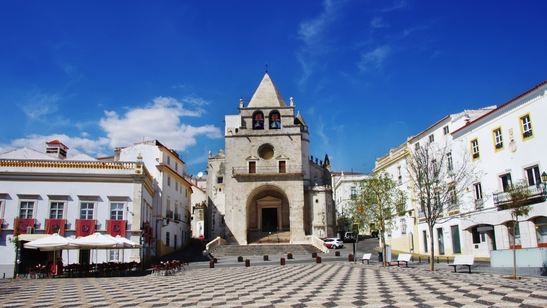 Clarines de Batalla estreia-se em Portugal com concerto em Elvas