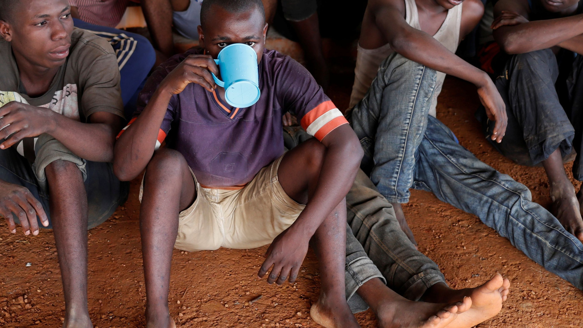Mais de 300 pessoas terão tido contacto com doentes de Ébola em Mbandaka
