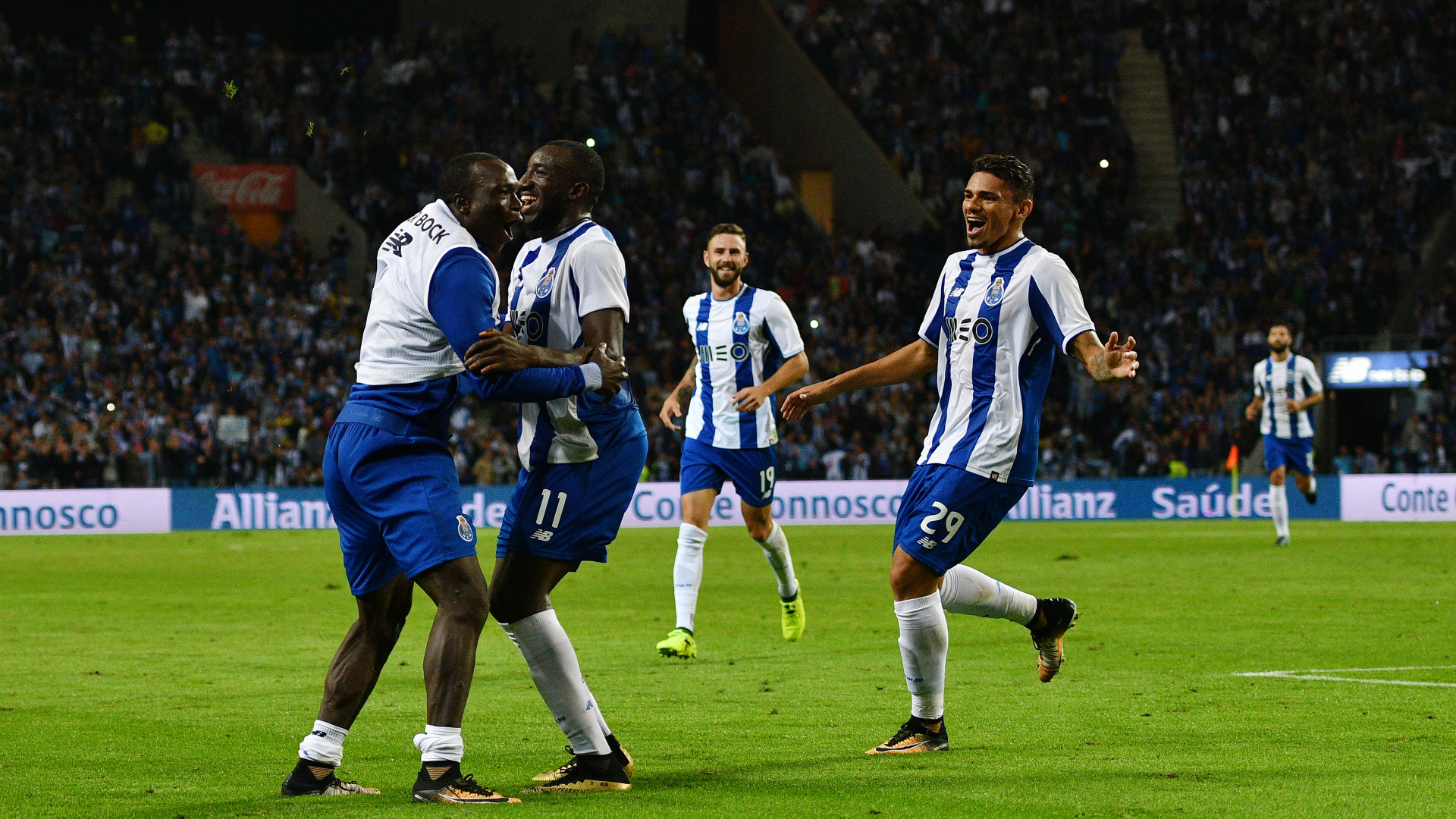Ataque do FC Porto vai perder um dos três bombardeiros