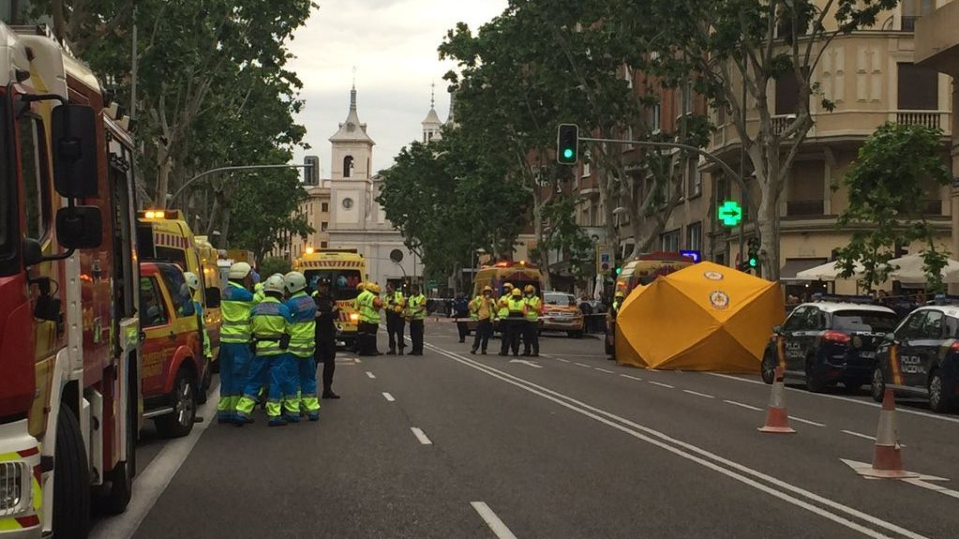 Prédio de sete andares cai em Madrid. Dois trabalhadores desaparecidos