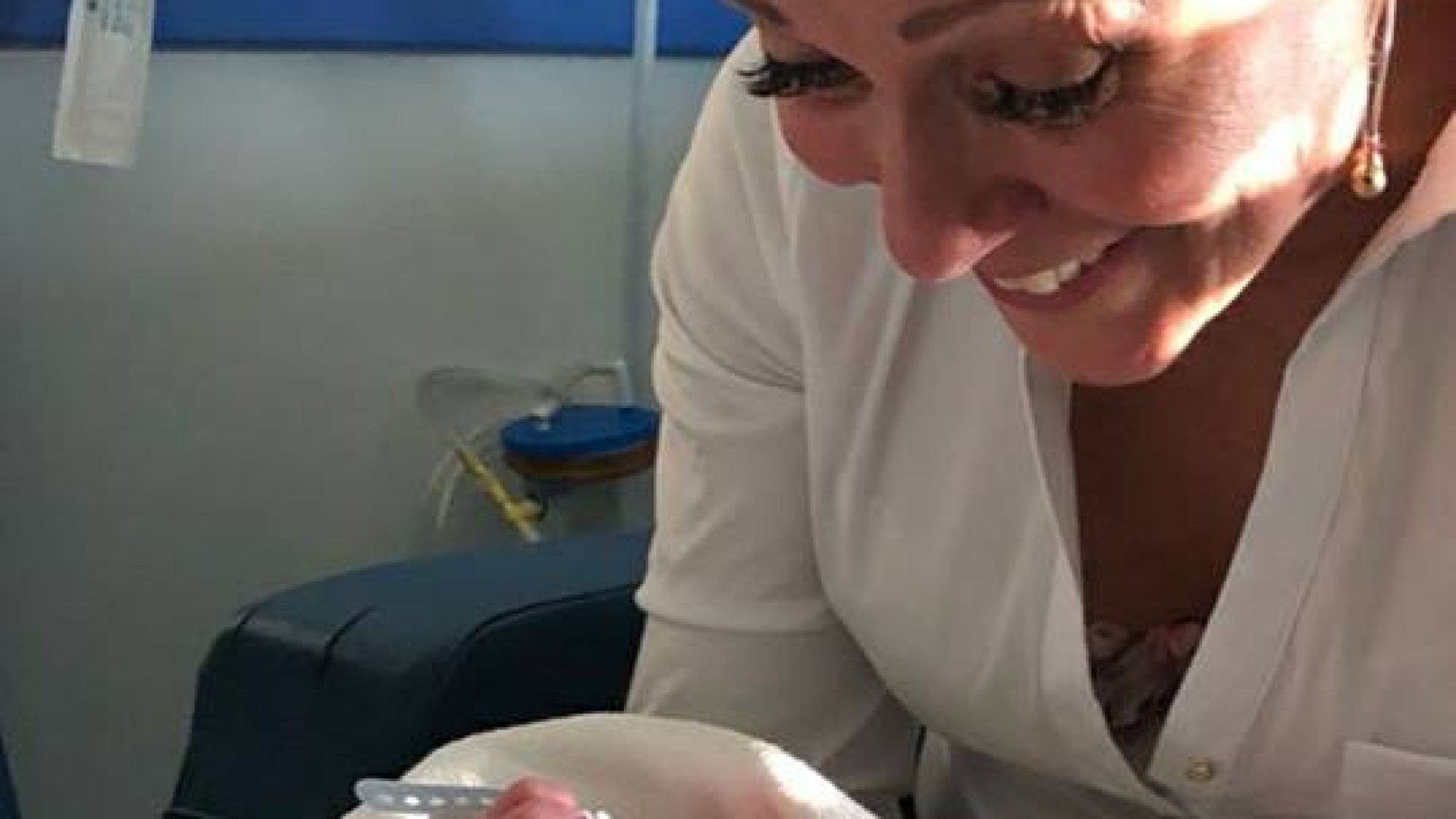 Carla Andrino mostra-se radiante com a chegada de mais um neto
