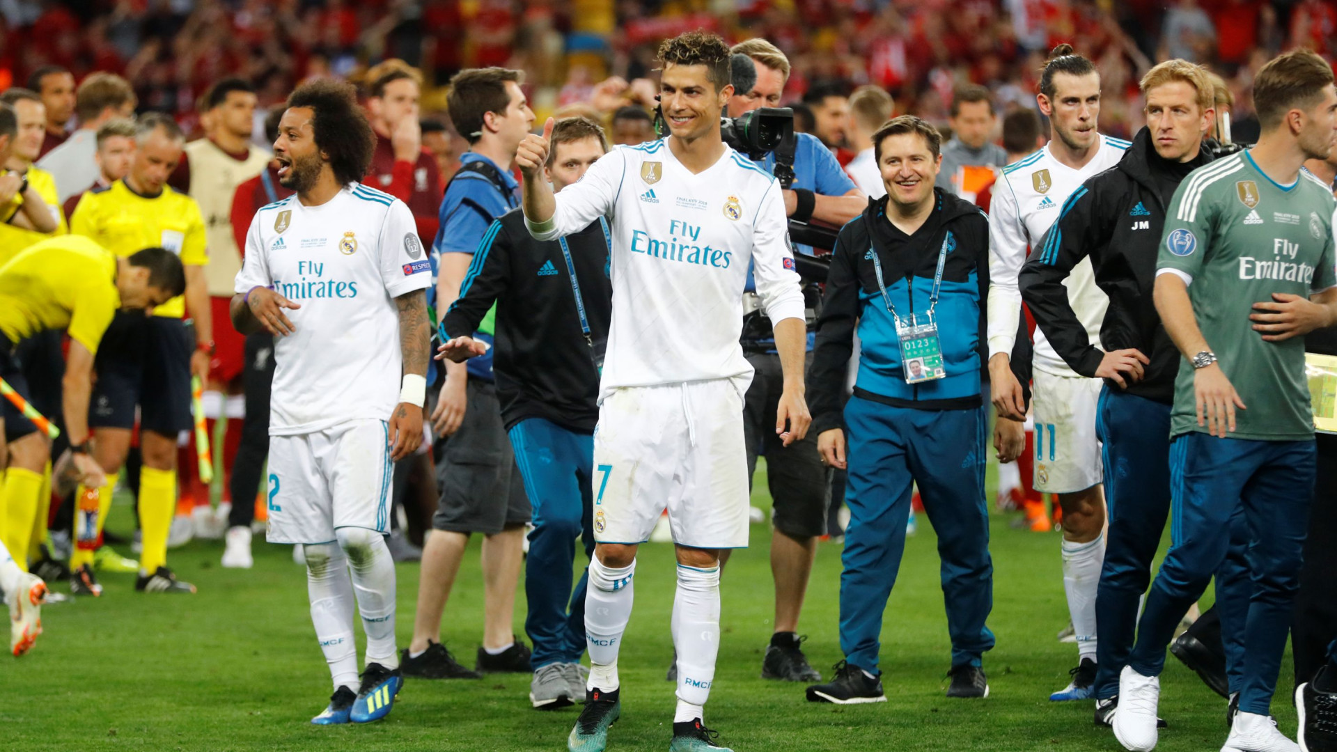Ronaldo deixa futuro em aberto: "Nos próximos dias darei uma resposta"