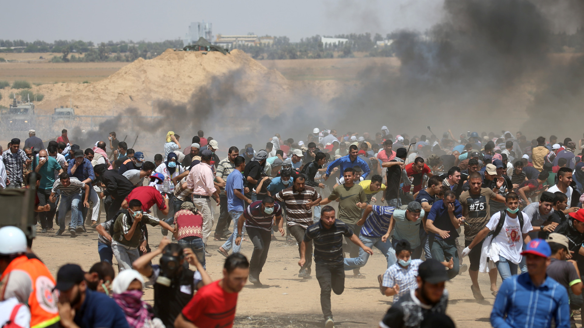 Protestos em Gaza fazem pelo menos três mortos e 618 feridos