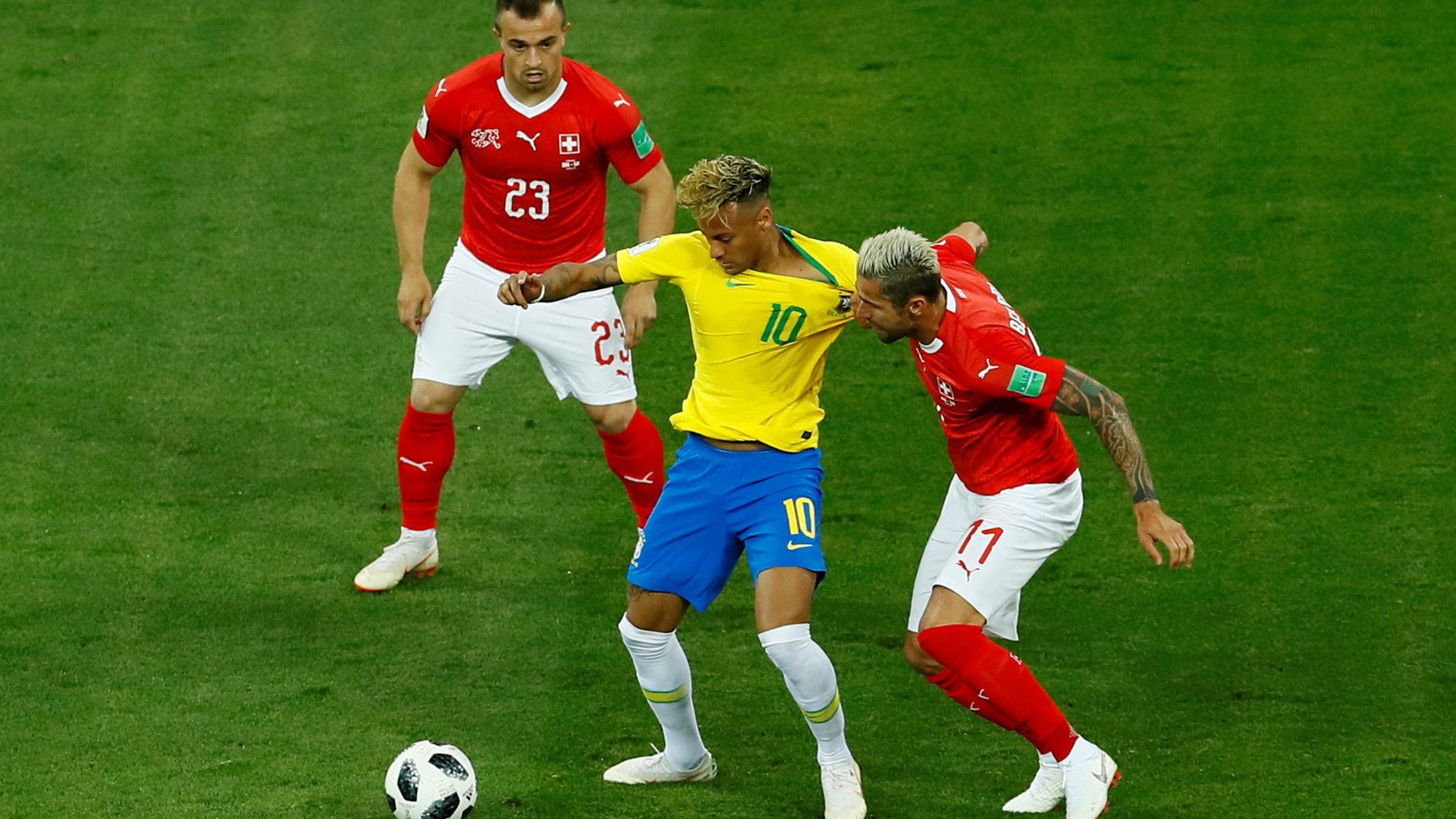 Suíça agarrou (e bem) o Brasil para o empate na estreia no Mundial
