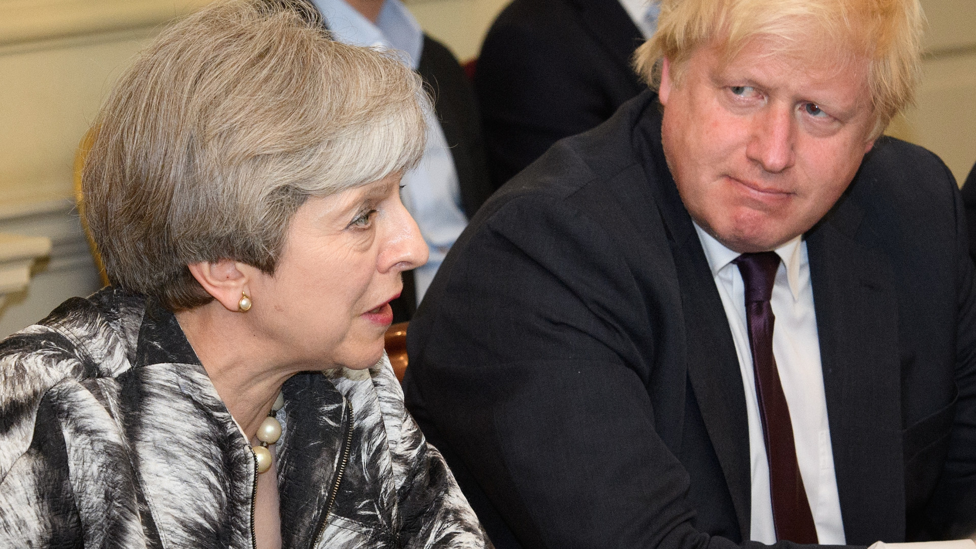 Boris Johnson acredita que May pode conseguir melhor acordo para Brexit