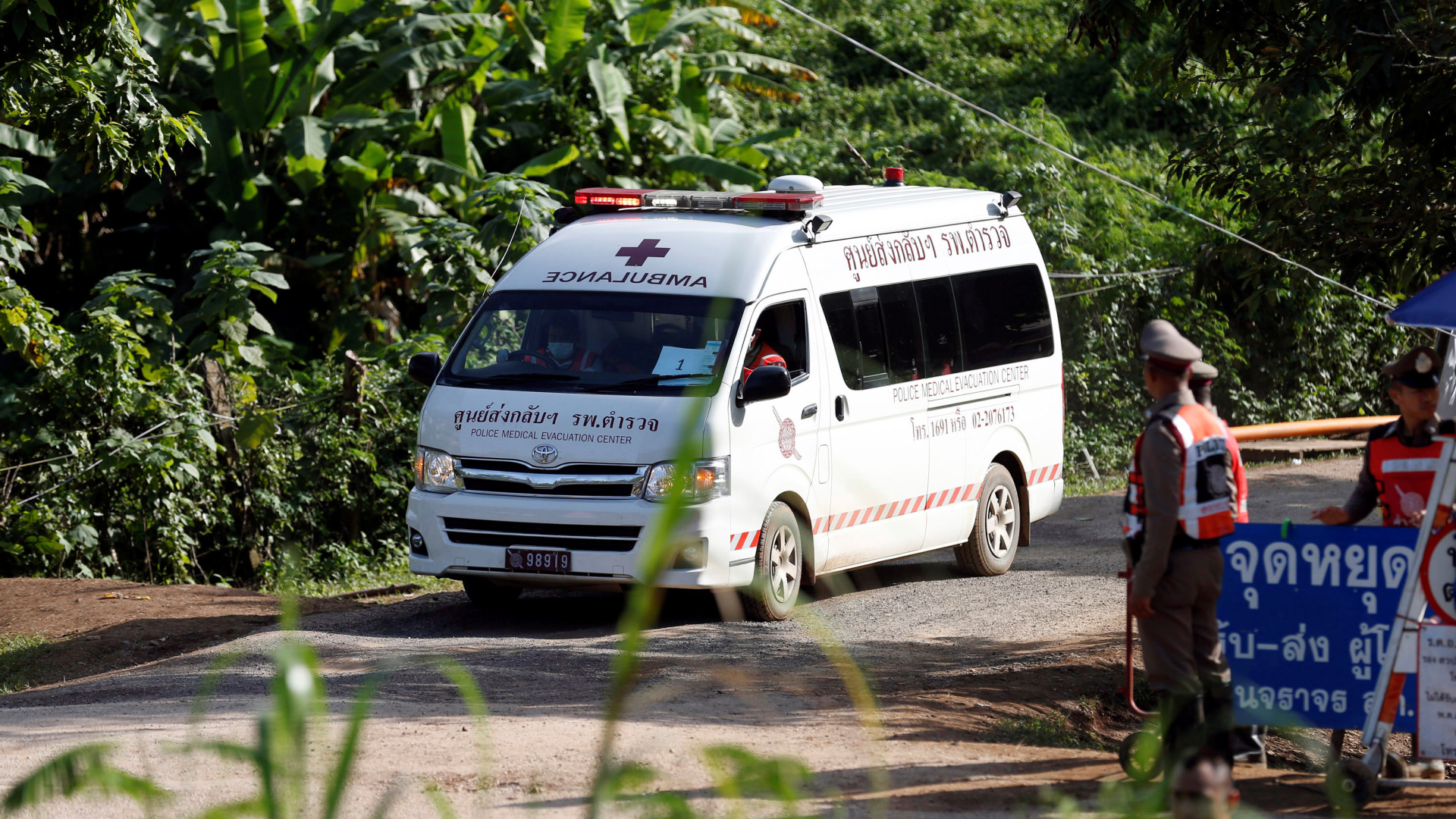 Quinta criança retirada de gruta na Tailândia