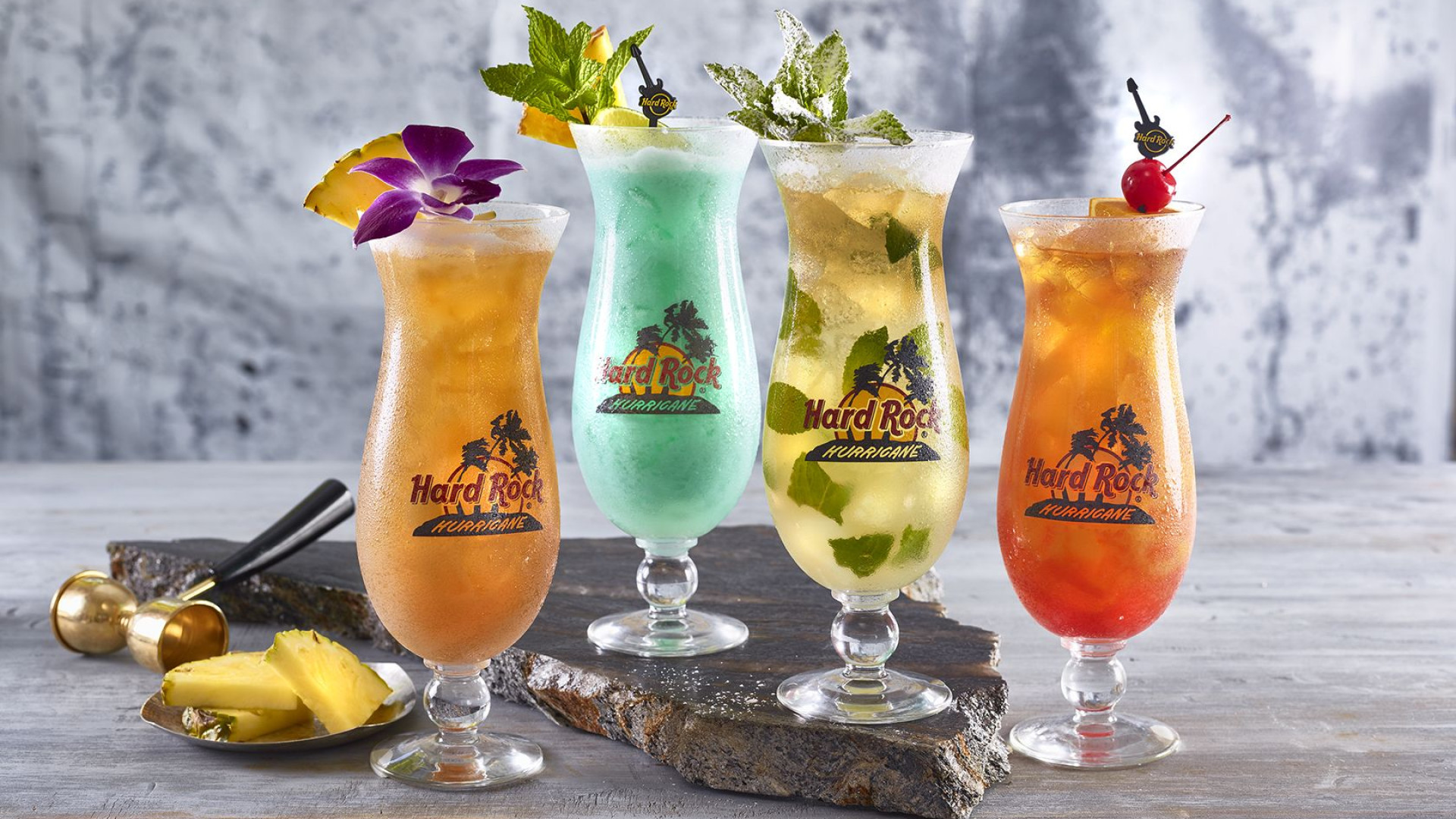 Refresque-se com os novos cocktails de verão do Hard Rock Café