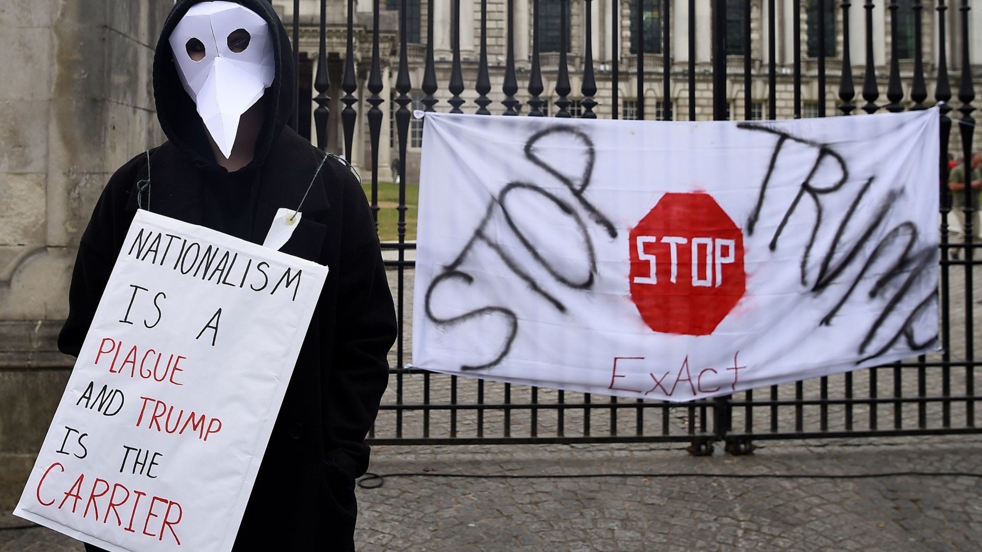 Londres é cenário anti-Trump com dezenas de milhar de manifestantes