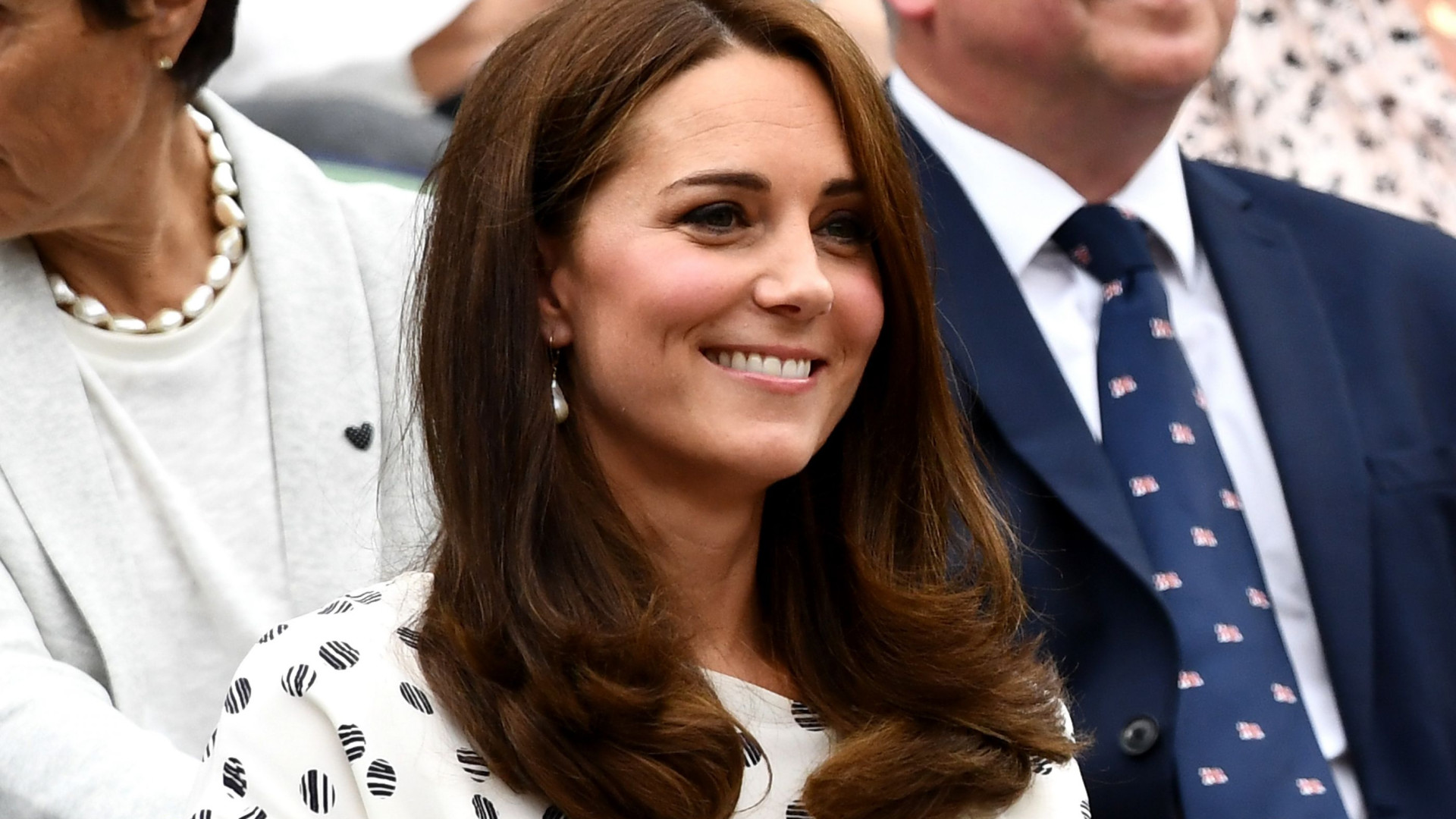 Sabe qual a cor que Kate Middleton nunca usou nas suas roupas?