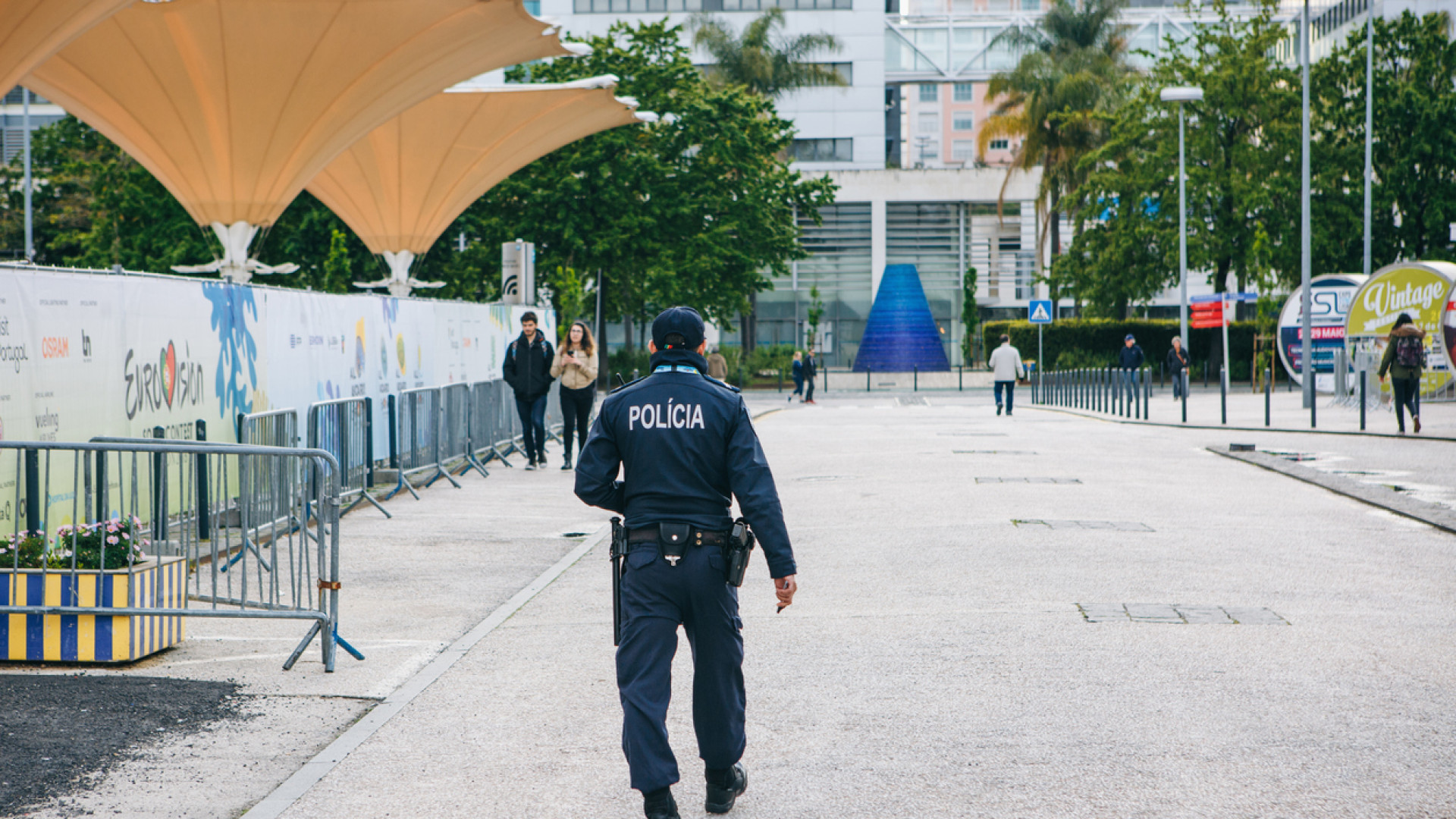 Detidas 14 pessoas com quase 700 doses de droga em evento musical
