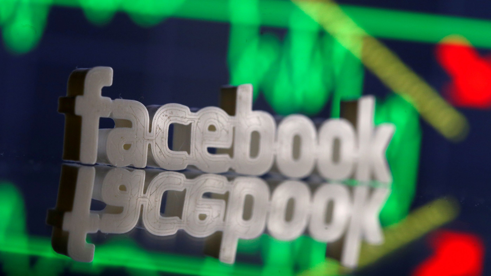 Sim, a mensagem que anda a ser partilhada no Facebook é falsa