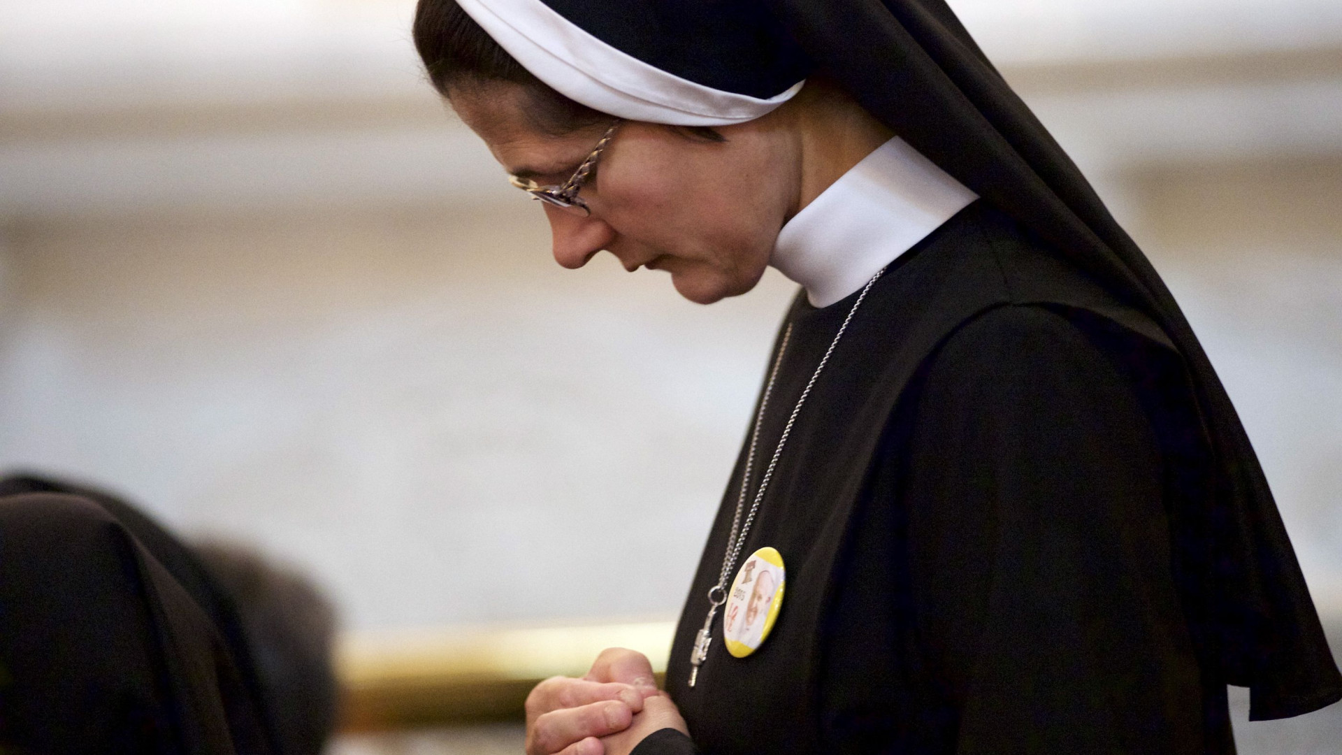 Freiras católicas nos EUA denunciam abusos sexuais de padres e bispos