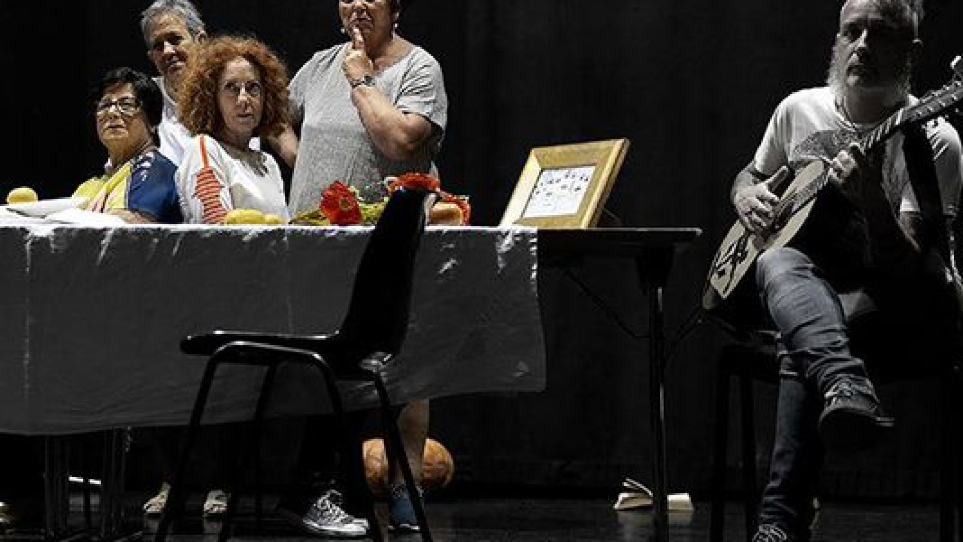 Peso da idade, doenças urbanas e crescimento no festival em Palmela