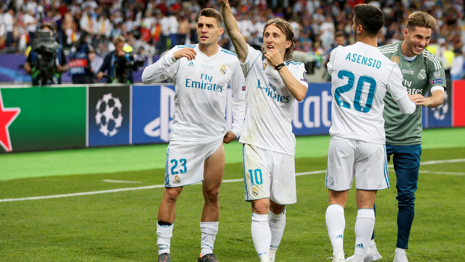 Modric e Kovacic obrigam Real Madrid a desenhar 'plano de emergência'