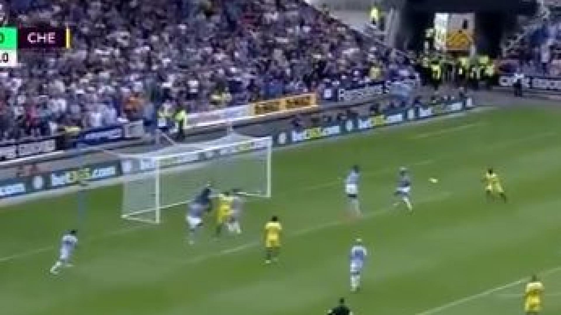 Kante começa temporada com golaço aos Huddersfield