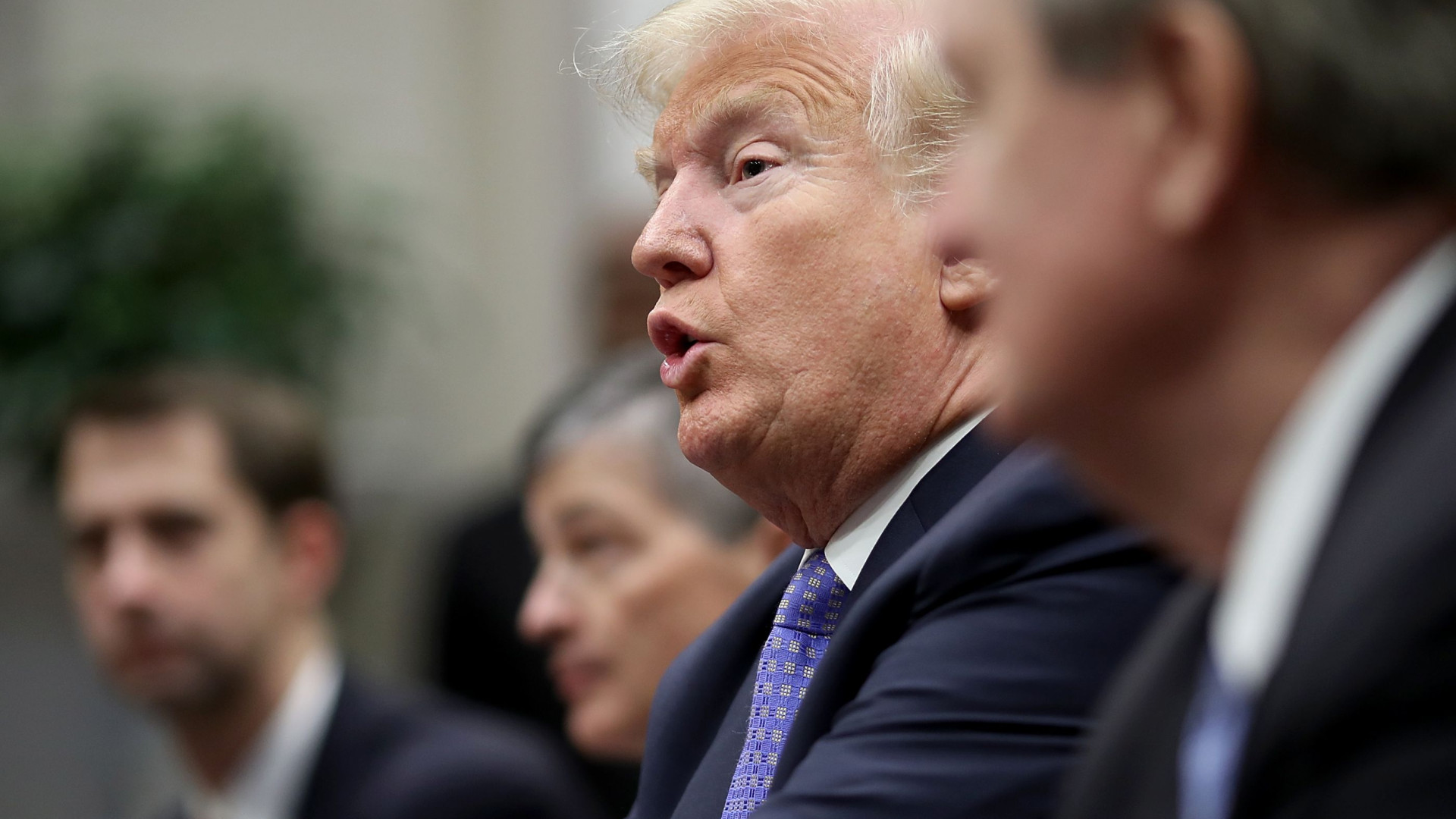 Trump aconselha Espanha a construir muro no deserto do Sahara