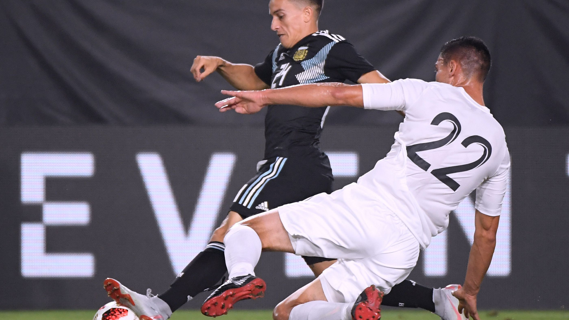 Cervi estreia-se pela Argentina com goleada à Guatemala