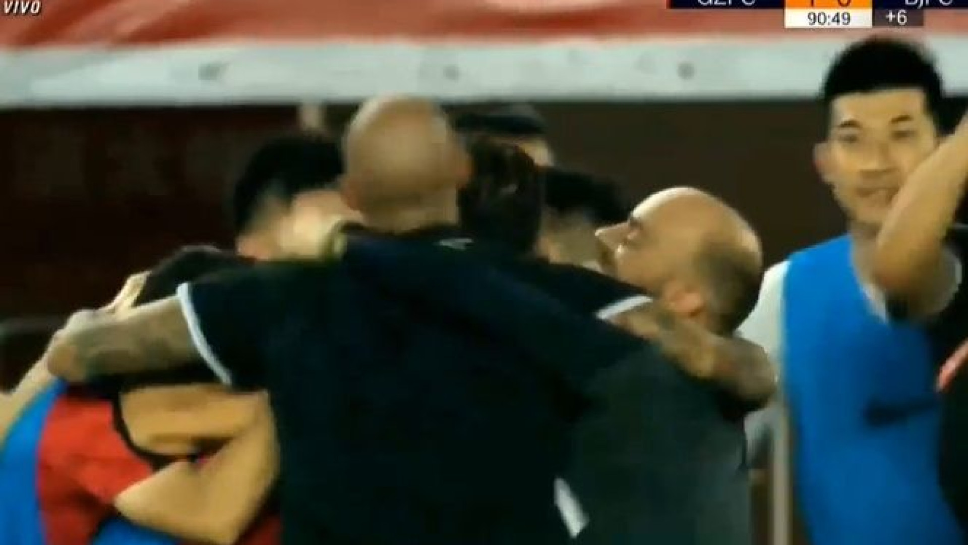 Talisca volta a marcar e oferece triunfo ao Guangzhou já nos descontos