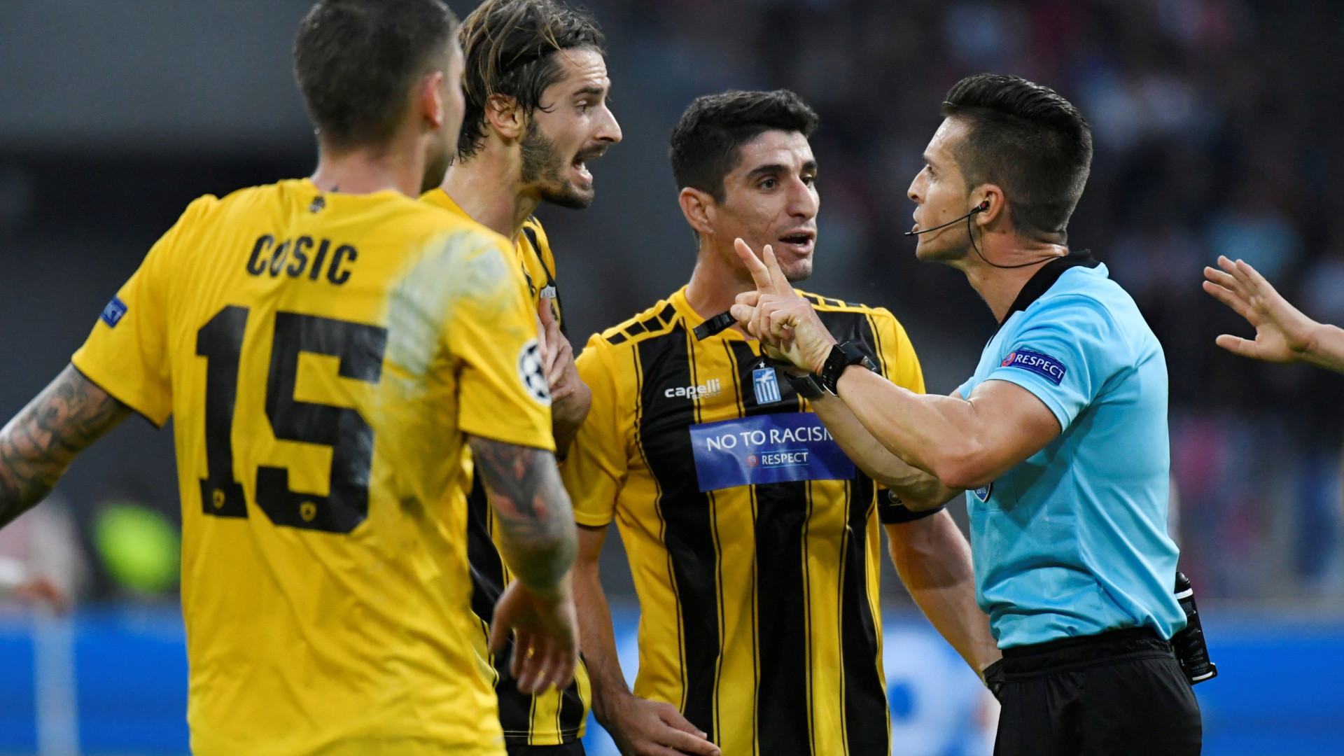 AEK Atenas castigado de forma severa pela Federação grega