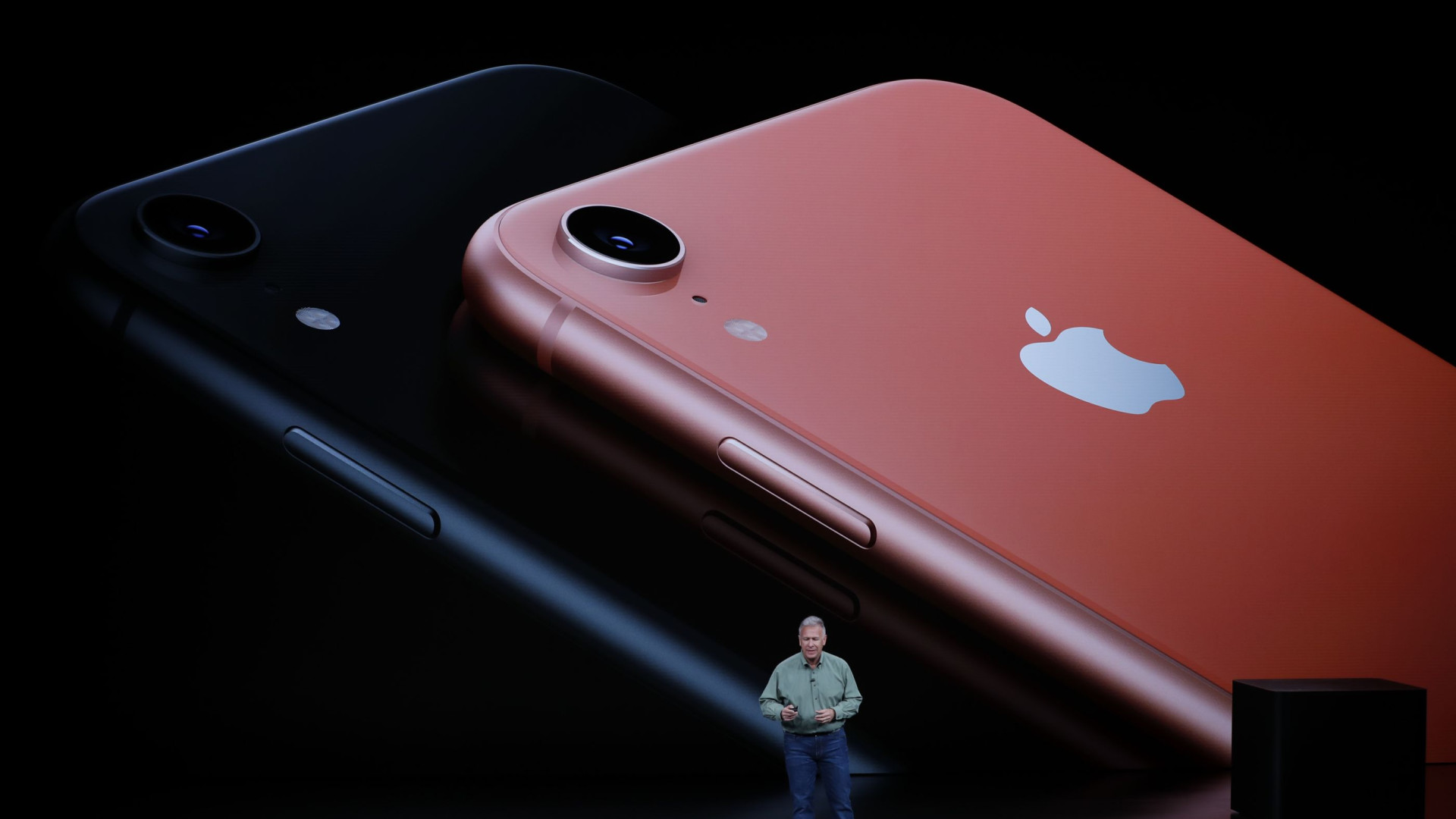 Apple vai reduzir preço dos iPhones, diz analista