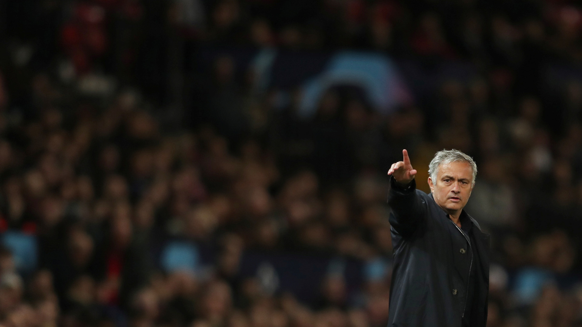 "Mourinho era claro. Nós, jogadores, tínhamos de respeitar as decisões"