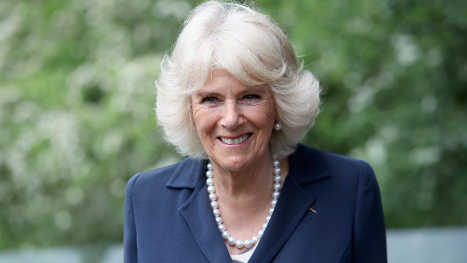 O que andava Camilla a fazer durante o casamento de Eugenie?