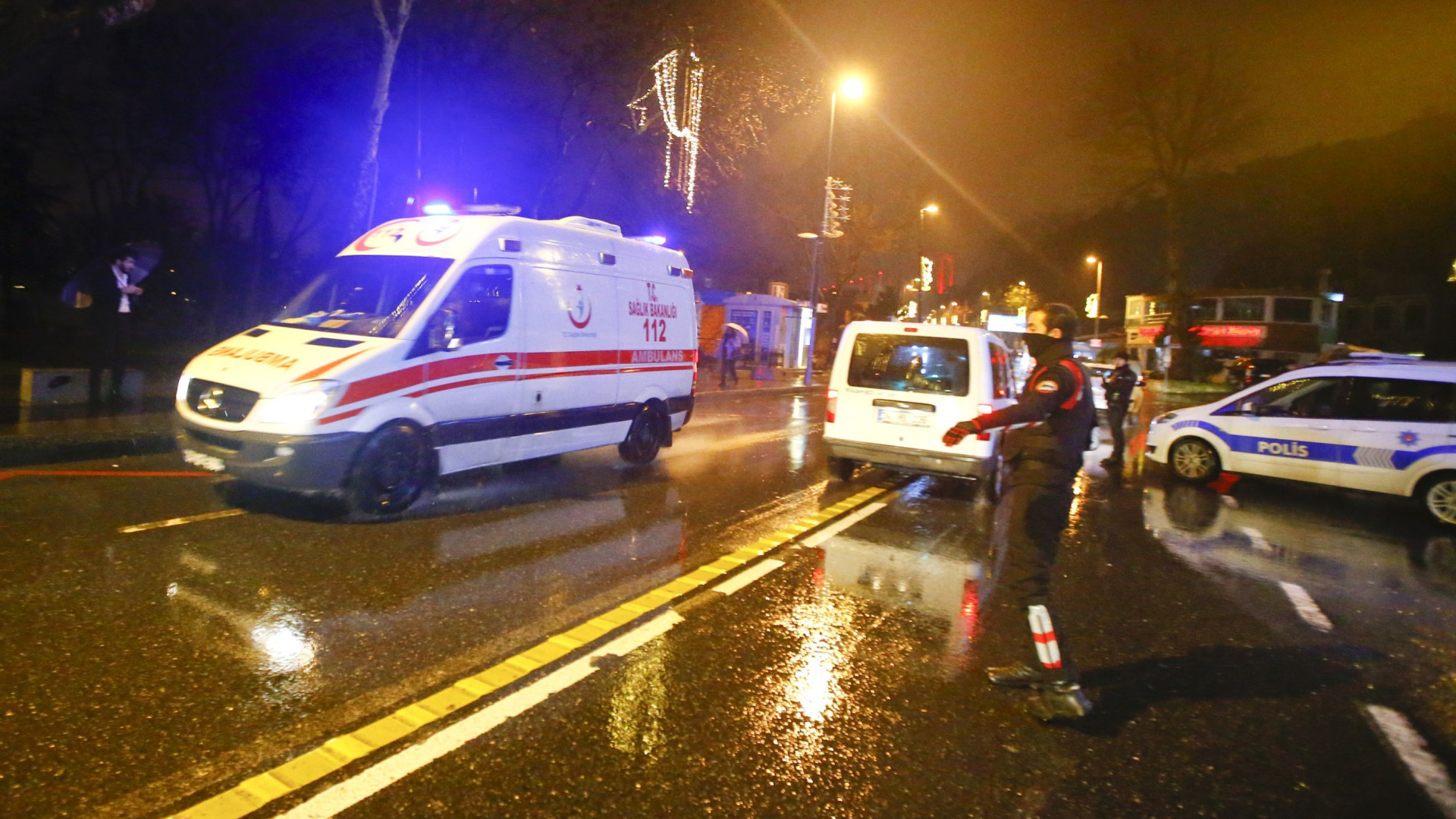 Pelo menos 22 mortos em acidente de viação com migrantes na Turquia