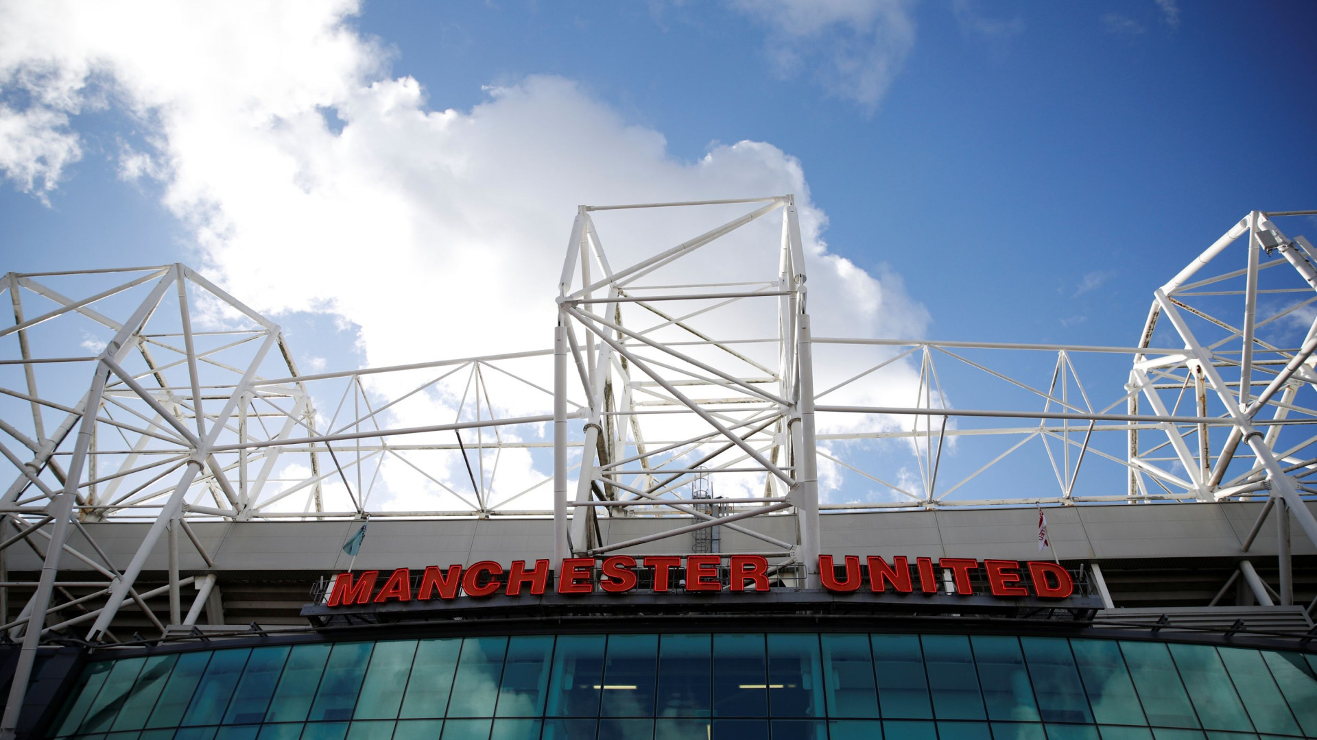 Rei da Arábia Saudita vai avançar para a compra do Manchester United