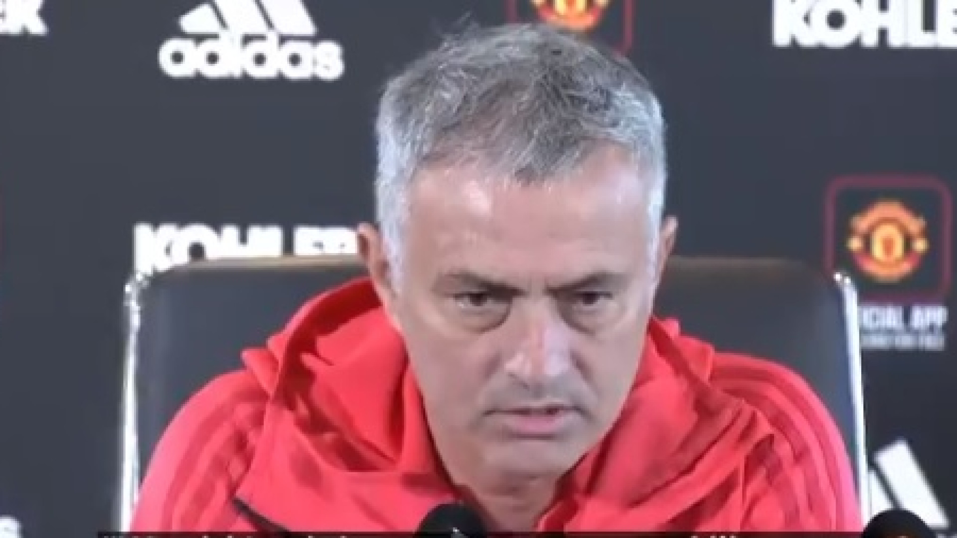 "Não vou festejar como um maluco", palavra de Mourinho