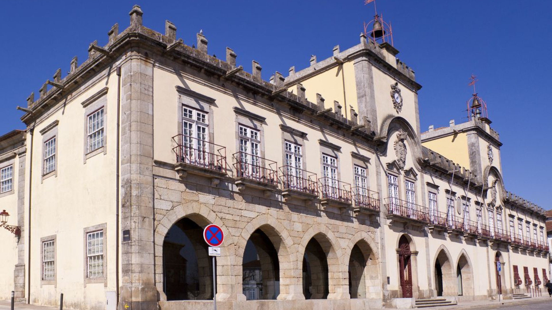 Barcelos paga mais 1 milhão por obra entregue há 20 anos por 500 mil