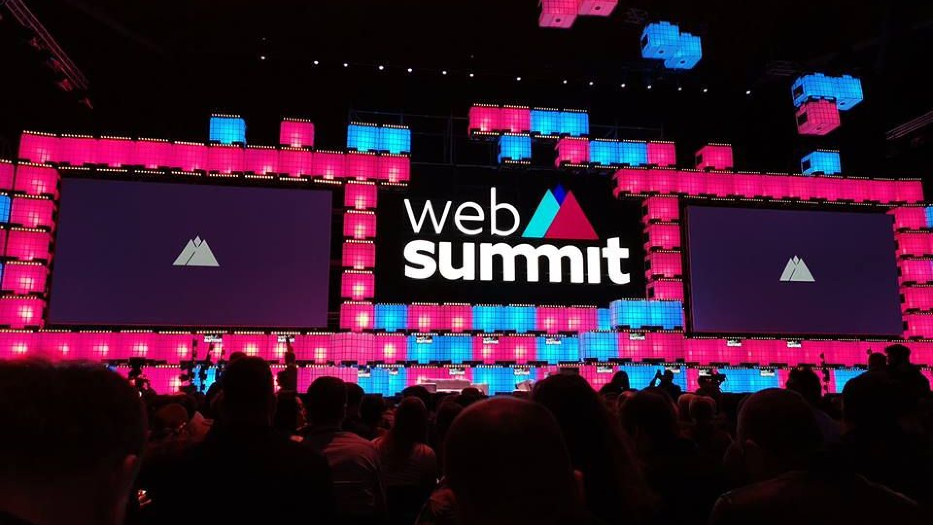 Web Summit arrancou com cores nacionais e confetis internacionais