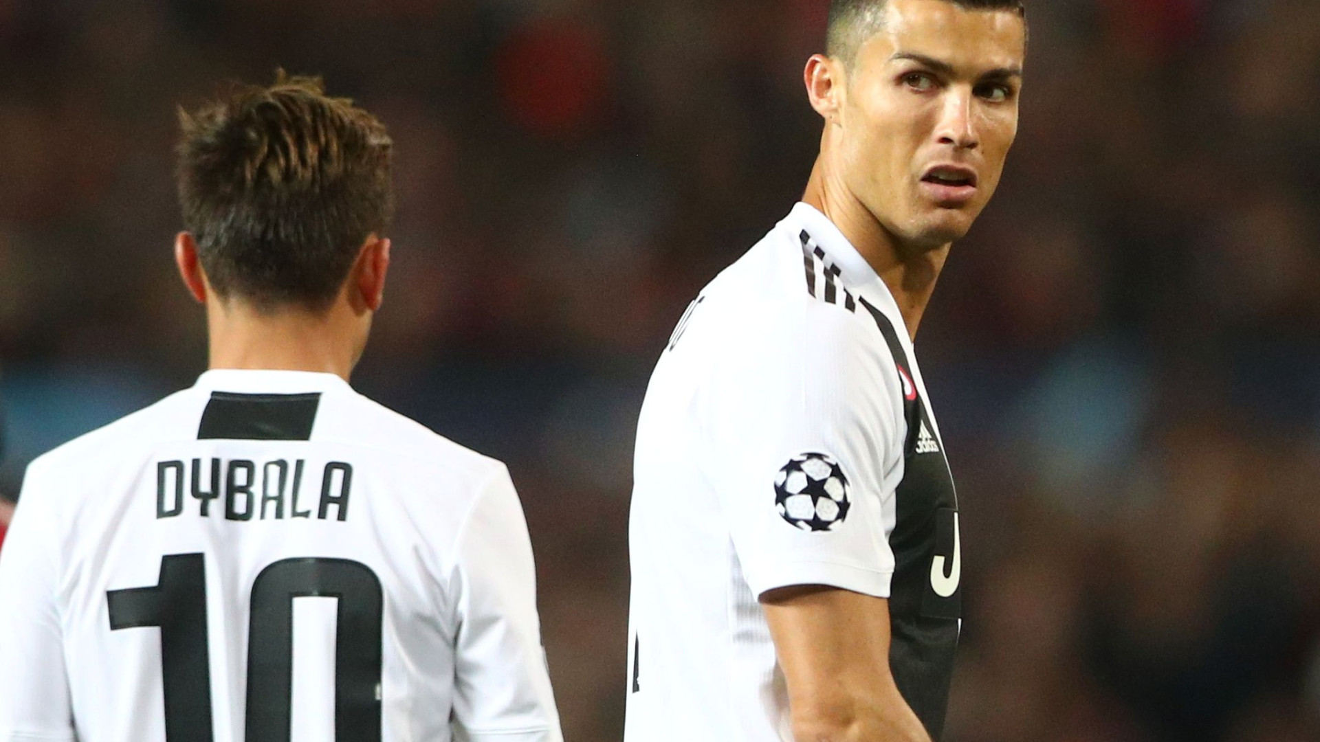 O elogio de Dybala: "Ronaldo está sempre calmo e é muito profissional"