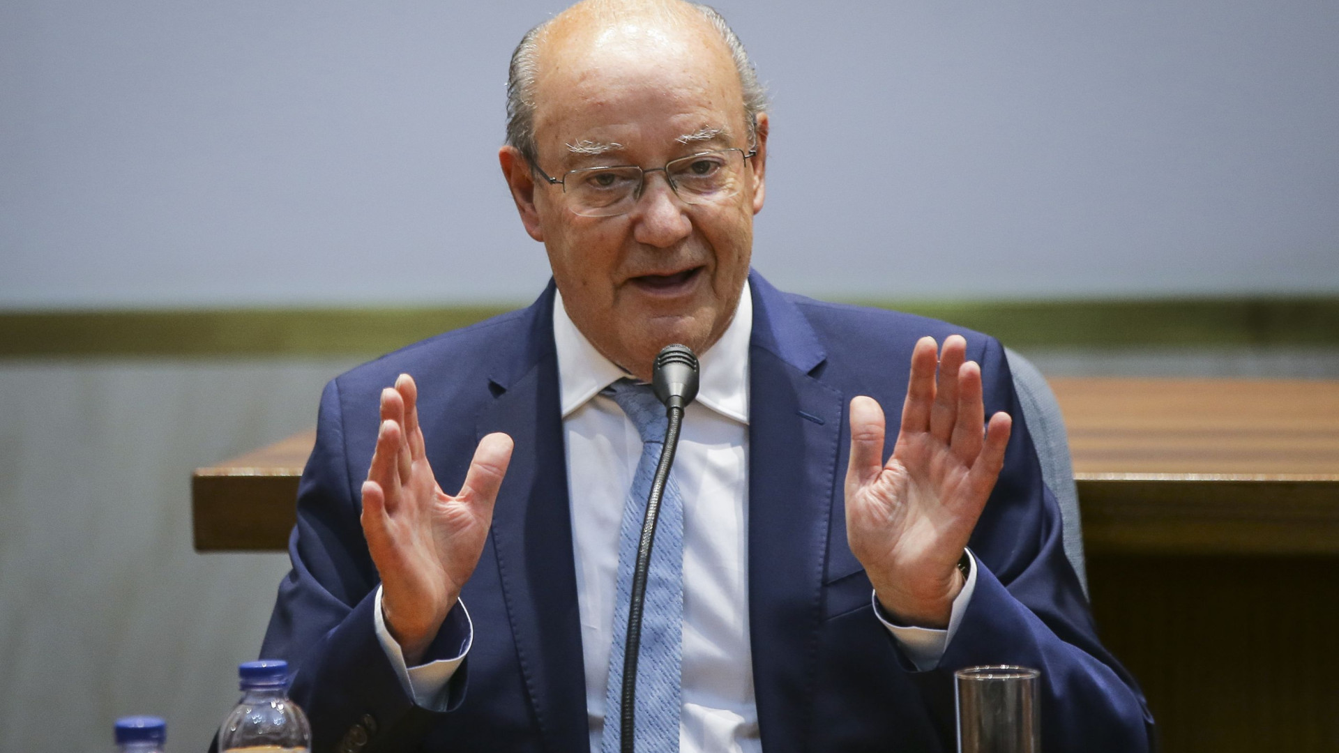 Pinto da Costa arguido. Clube esclarece: É por "ofensa" e "não por roubo"