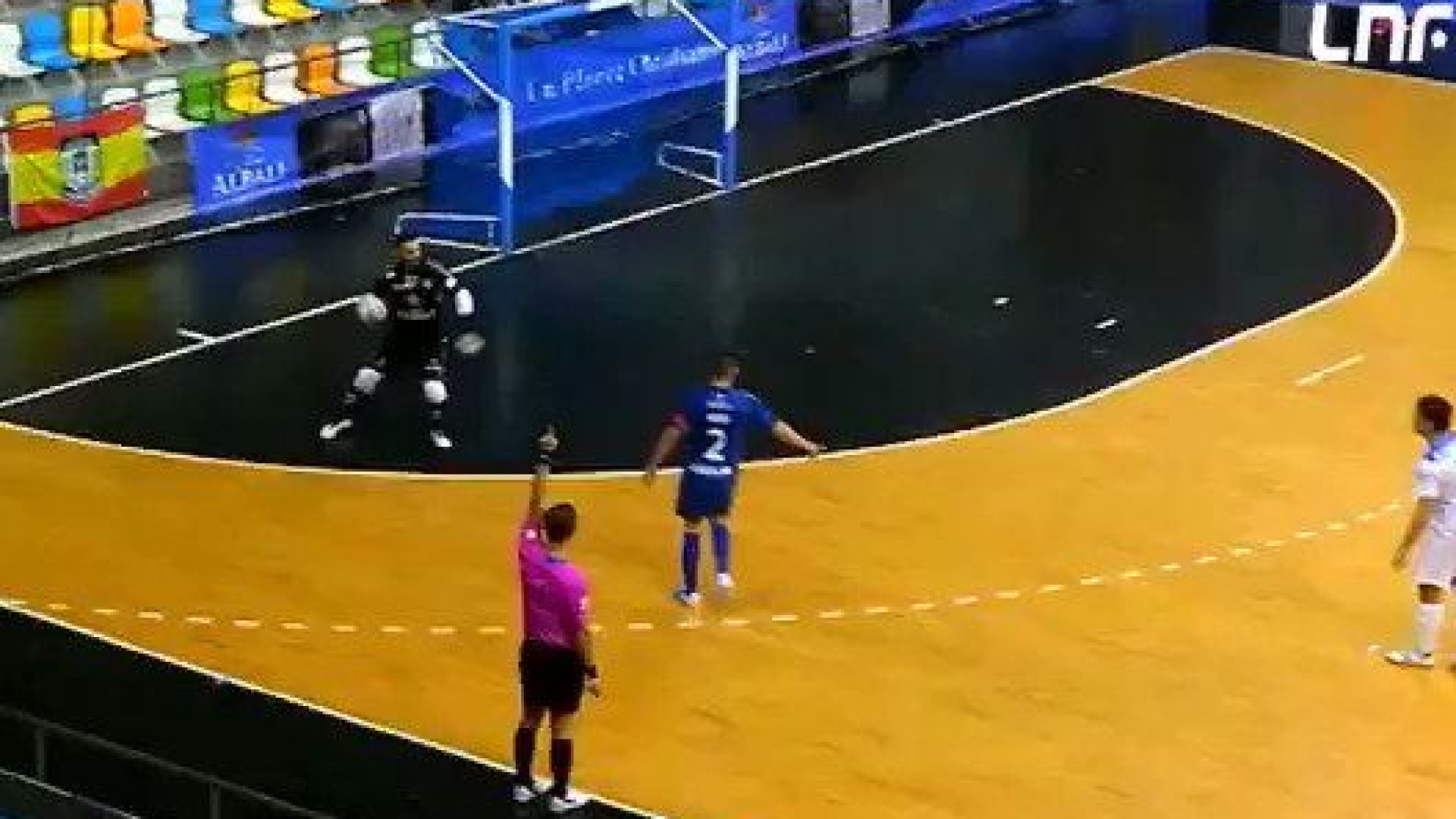 Bicicleta de Ronaldo? Da terceira divisão espanhola vem esta obra de arte