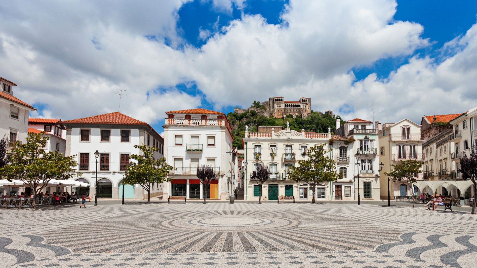 Oeste abdica de querer ser Capital Europeia da Cultura para apoiar Leiria